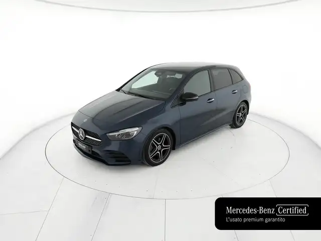 Mercedes-Benz B-Class view 2