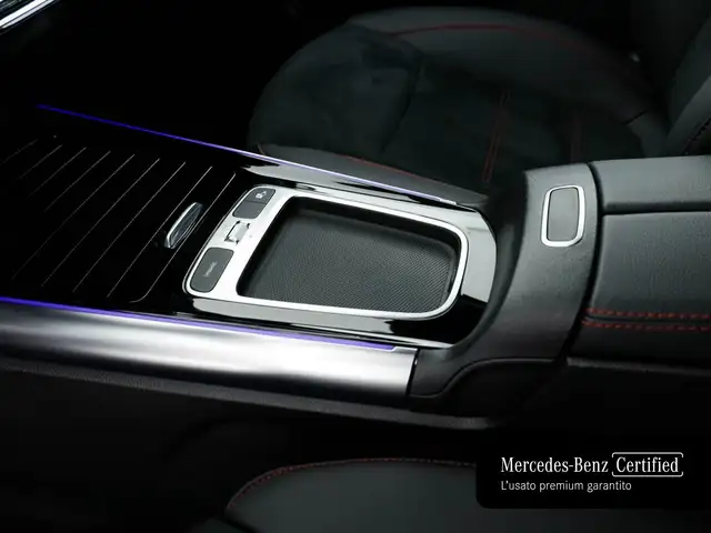 Mercedes-Benz B-Class view 18