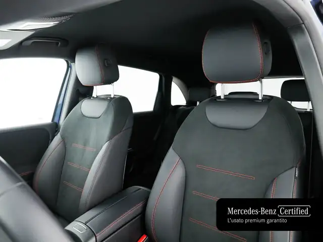 Mercedes-Benz B-Class view 13