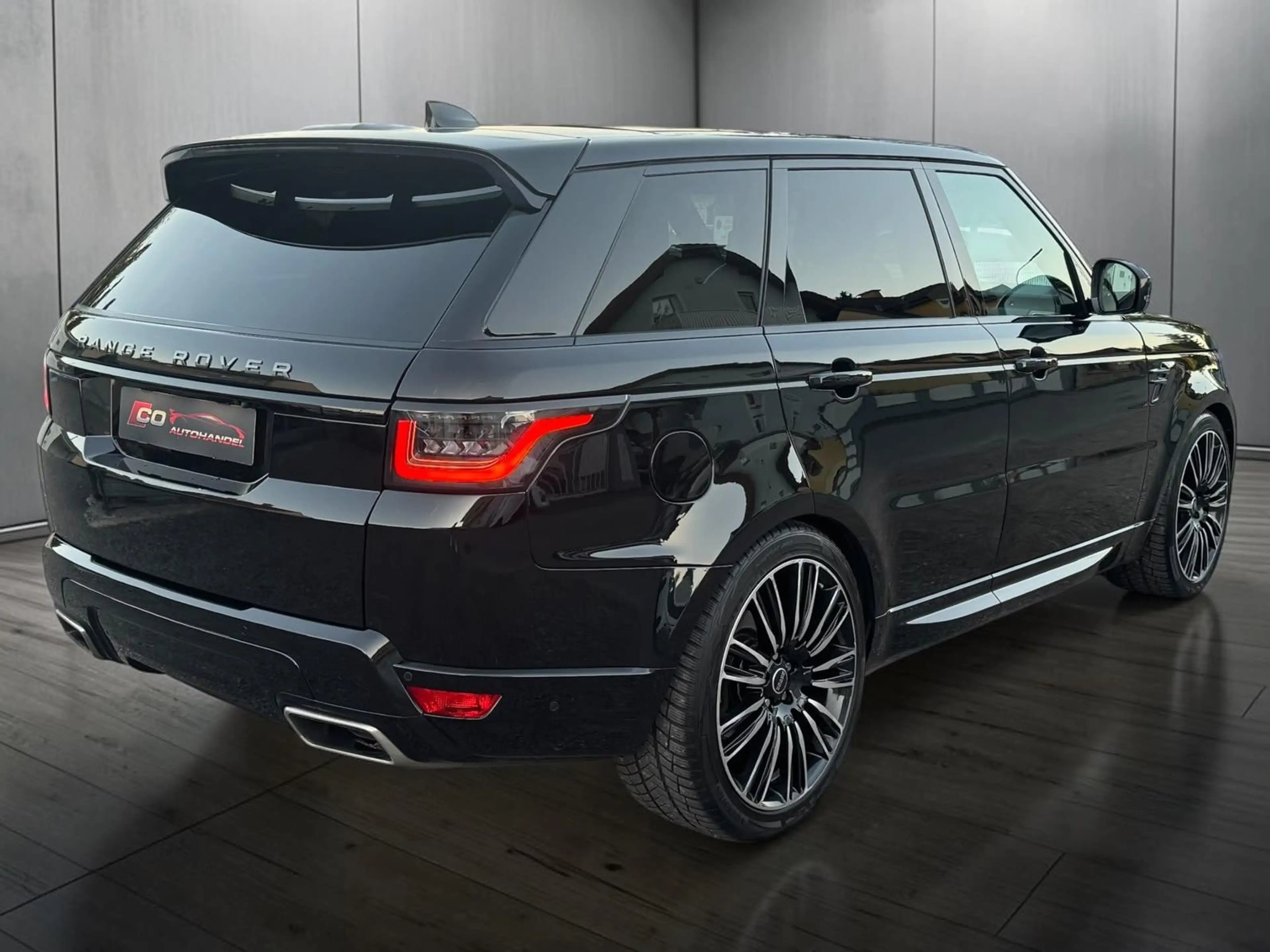 Land Rover Range Rover Sport R Dynamic — photo 7