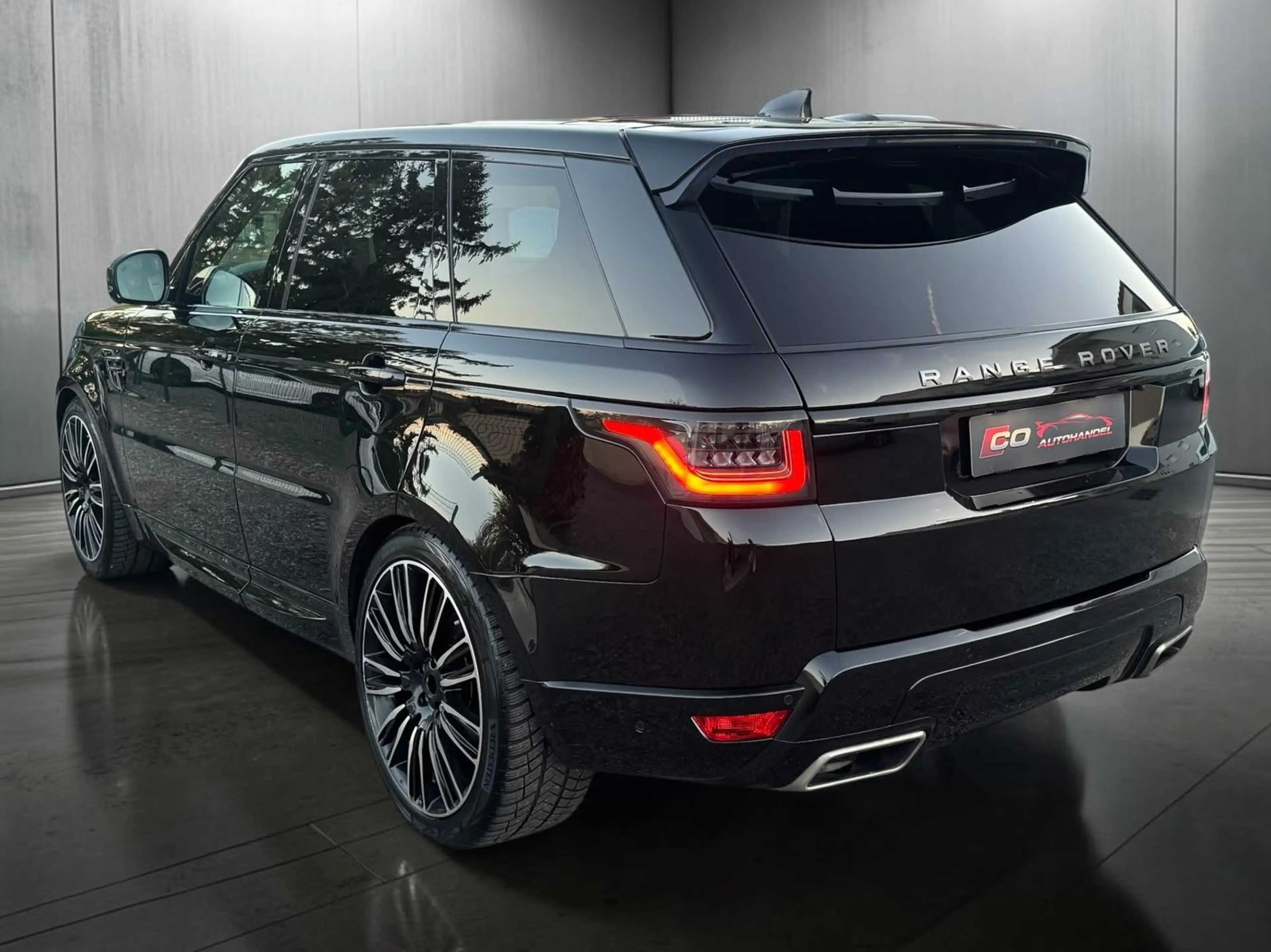 Land Rover Range Rover Sport R Dynamic — photo 6