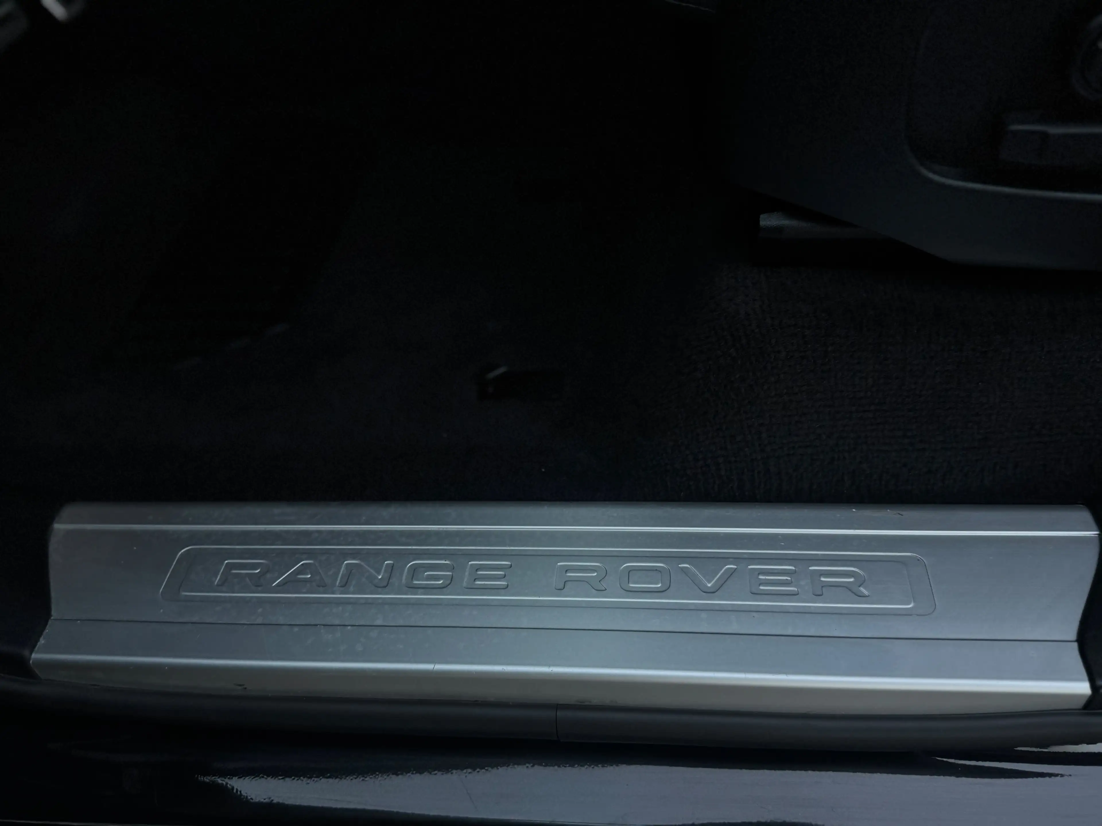 Land Rover Range Rover Sport R Dynamic — photo 13