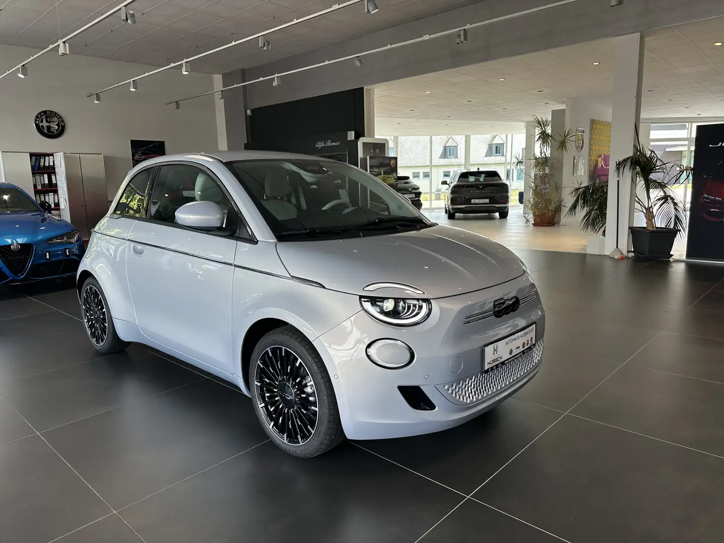 Fiat 500e La Prima 42kWh ab mtl. 229€ Leasen Bleu - 1