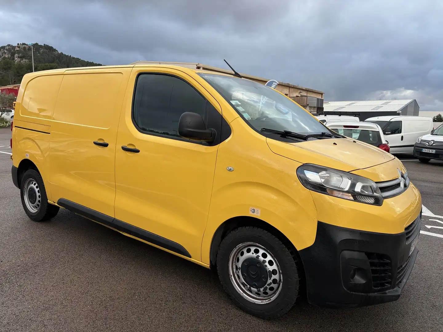Citroen Jumpy M 1.6 BLUEHDI 95 CONFORT 3 PL Jaune - 2