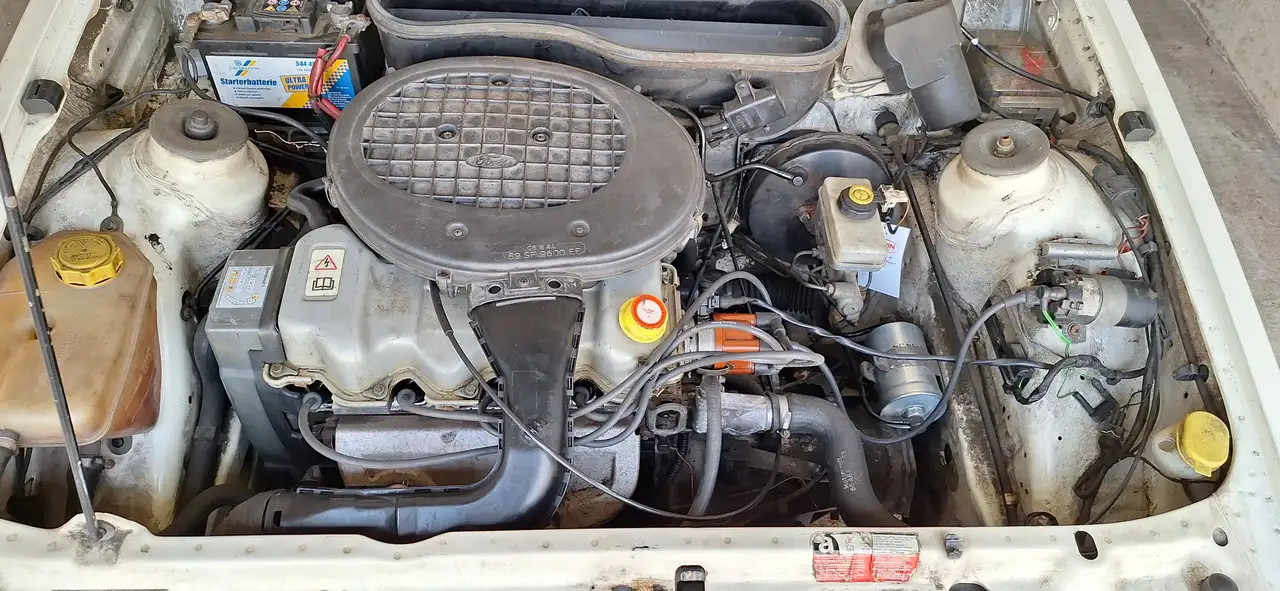 Ford Escort Ghia, foto 3