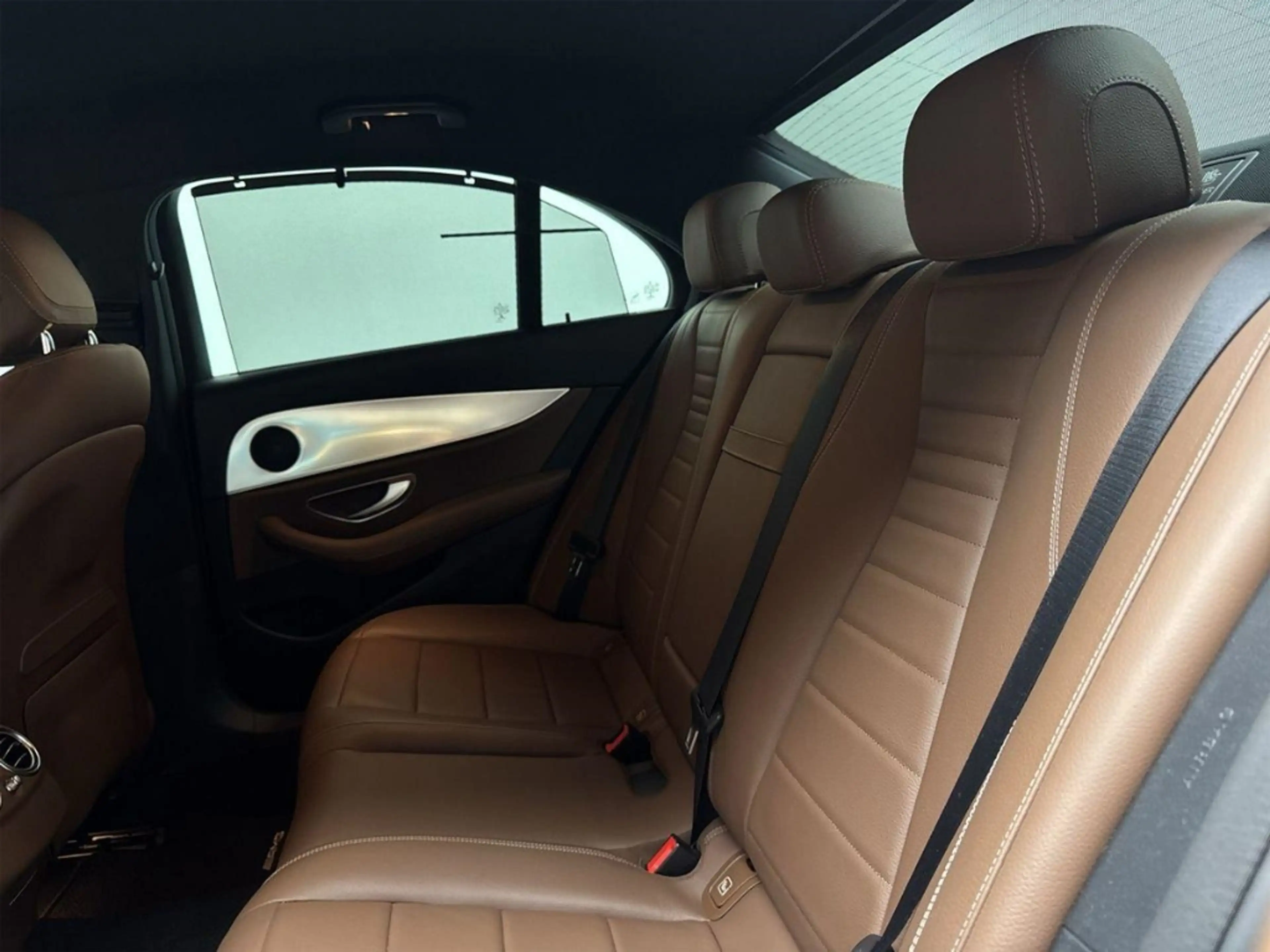 Mercedes-Benz E 450 Mercedes E450 Distronic Multibeam bel.sitze — photo 13