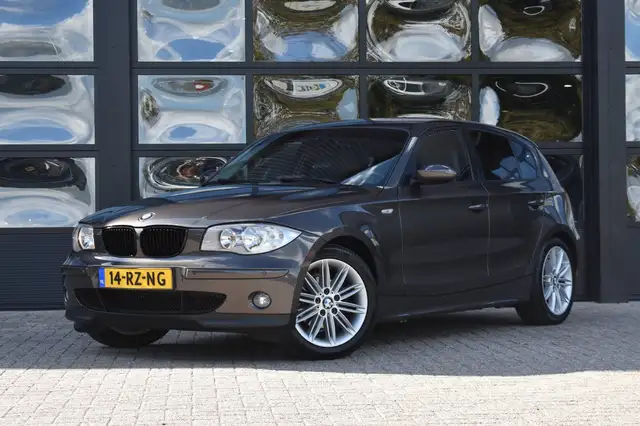 BMW 118 1-serie 118i High Executive '05 Leder Clima Navi C