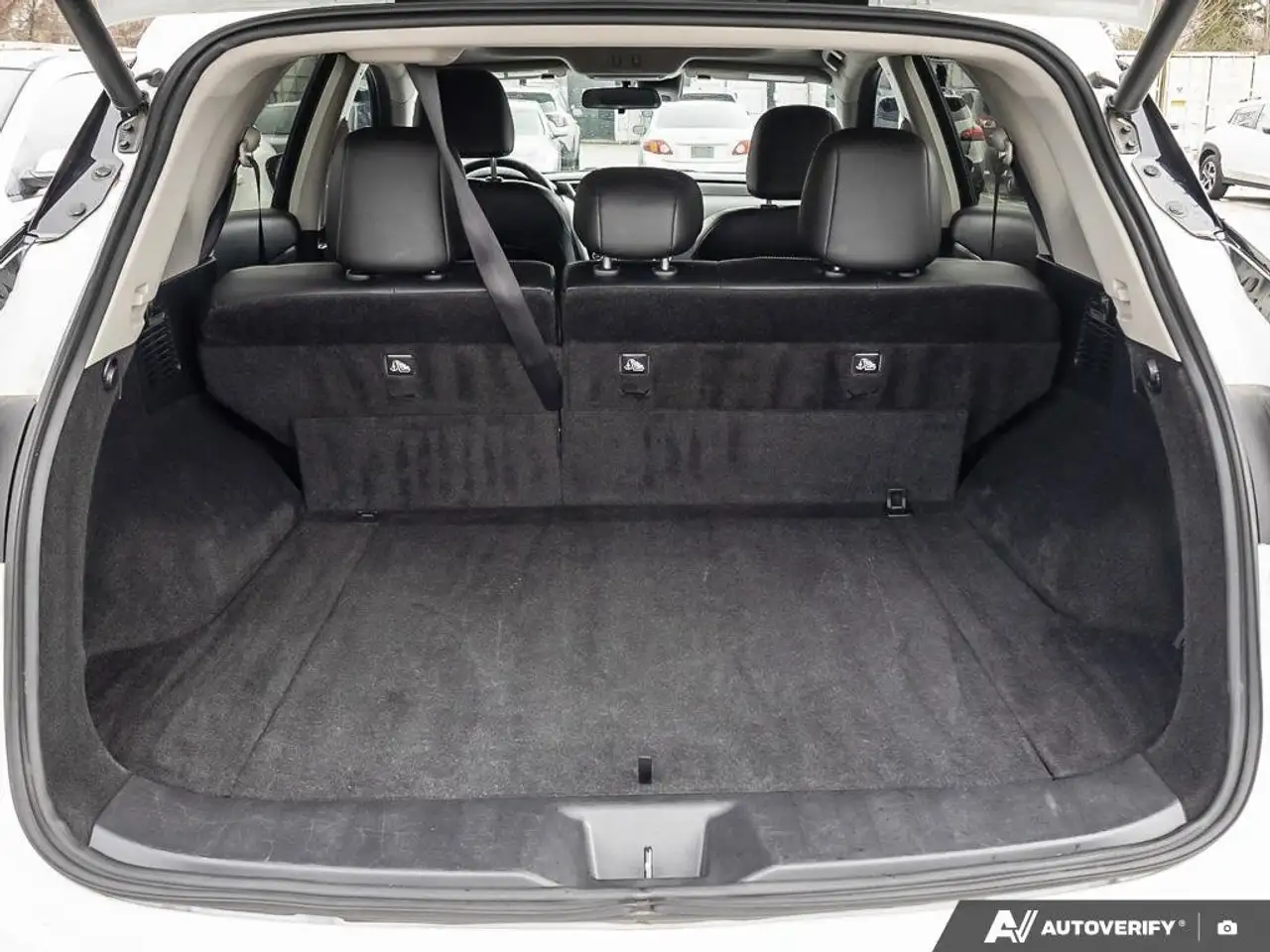 Nissan Murano снимка Nissan Murano