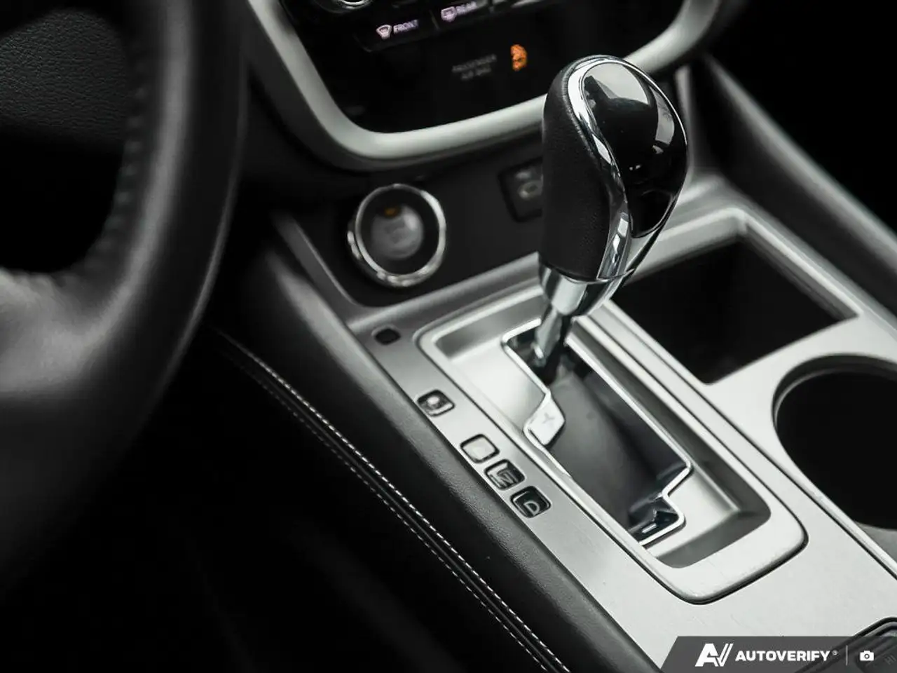 Nissan Murano снимка Nissan Murano