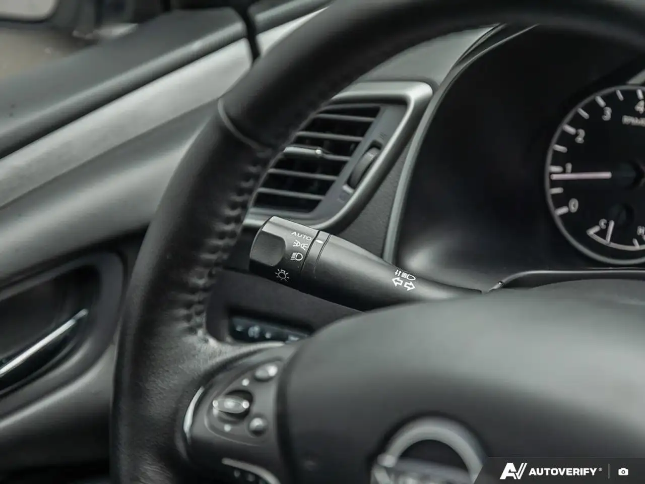 Nissan Murano снимка Nissan Murano