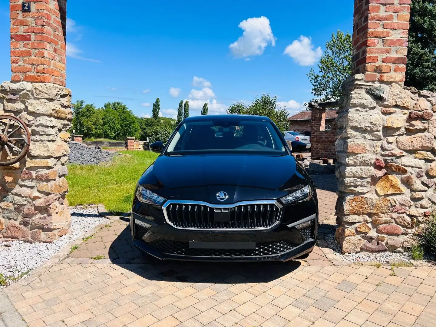 Skoda Scala Selection Facelift 1.0 TSI 5 J. Garantie Schwarz - 2