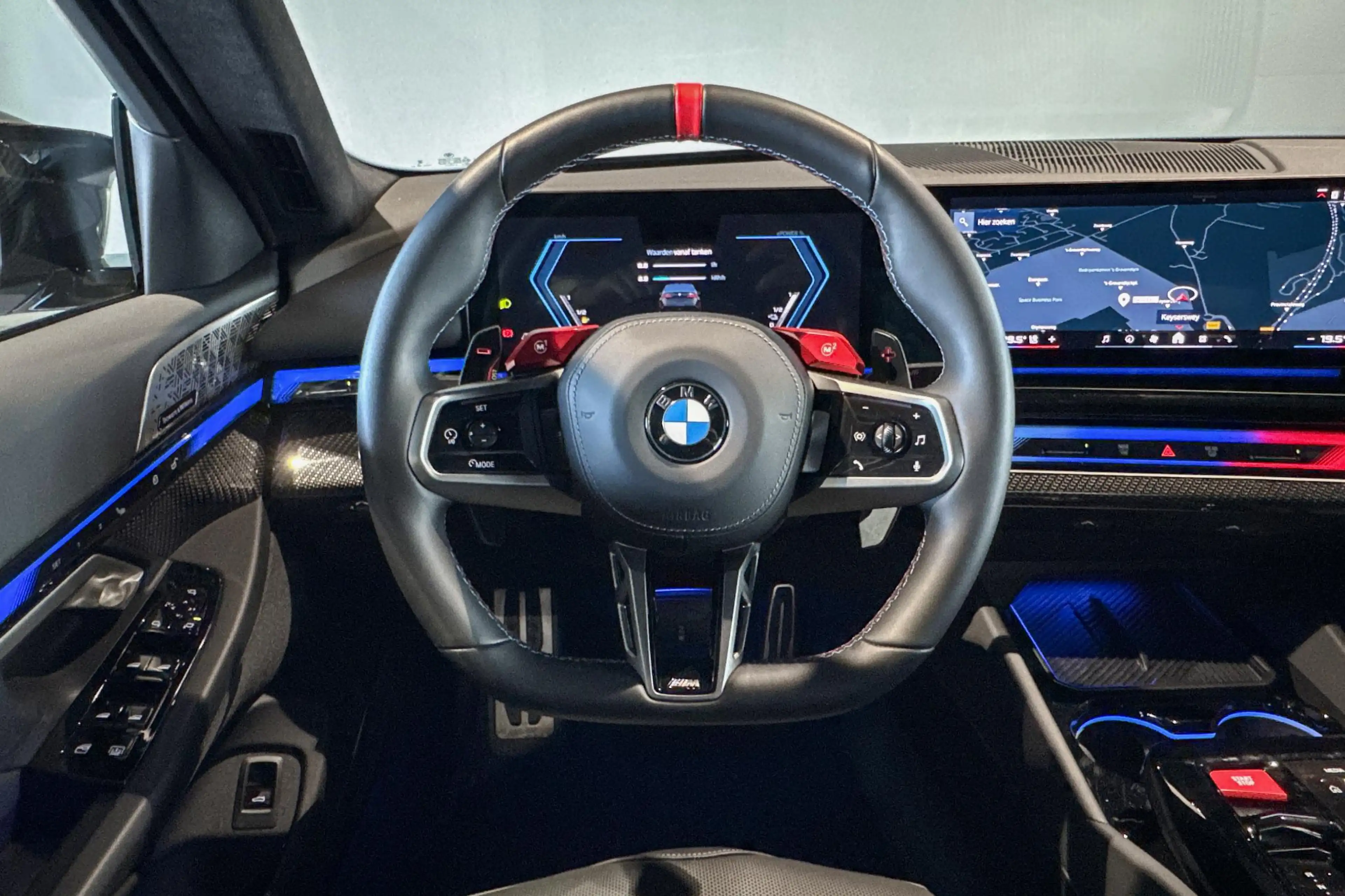 BMW M5 Sedan | Bowers & Wilkins | Carbon Pack | Iconic Gl — photo 13