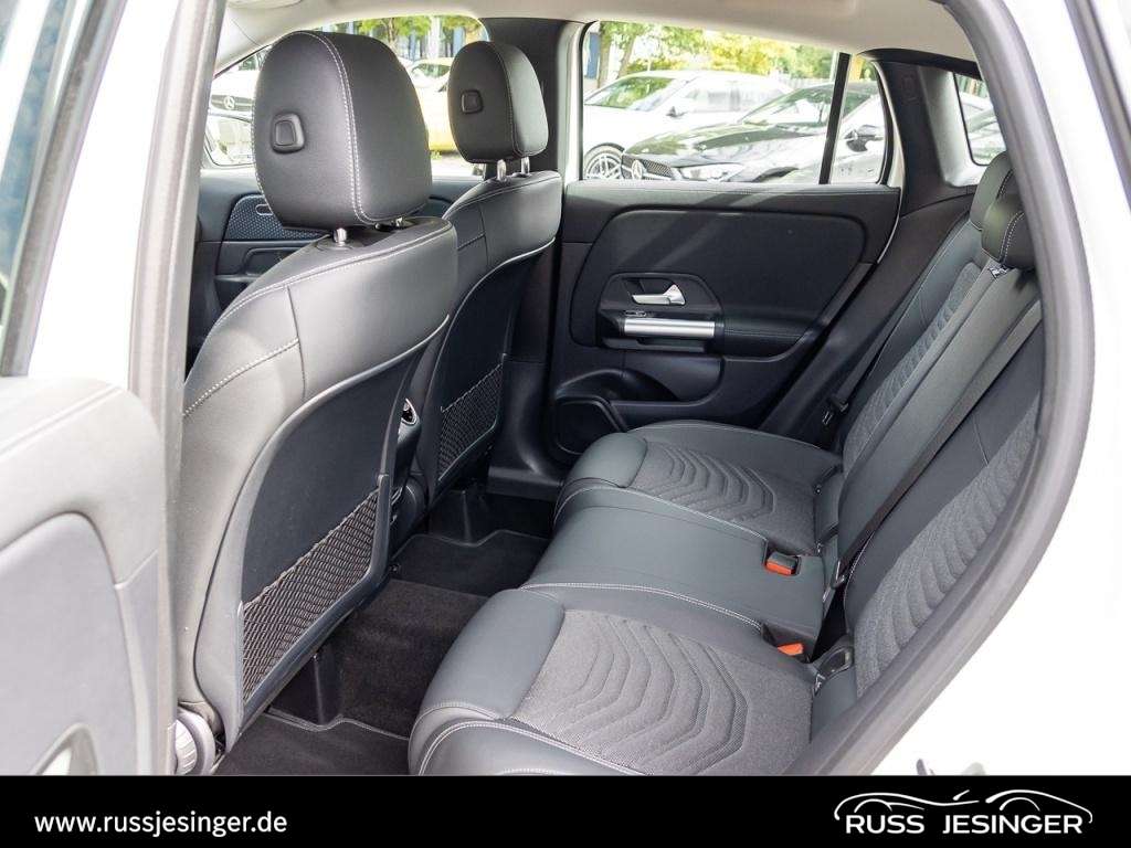 Mercedes-Benz GLA 180