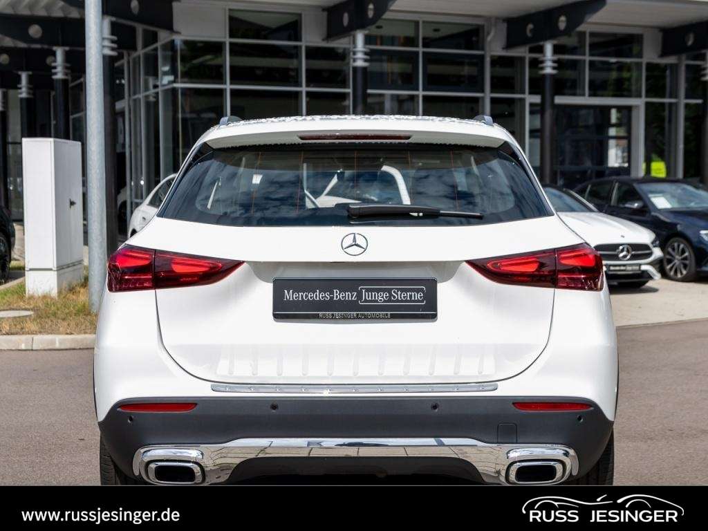 Mercedes-Benz GLA 180