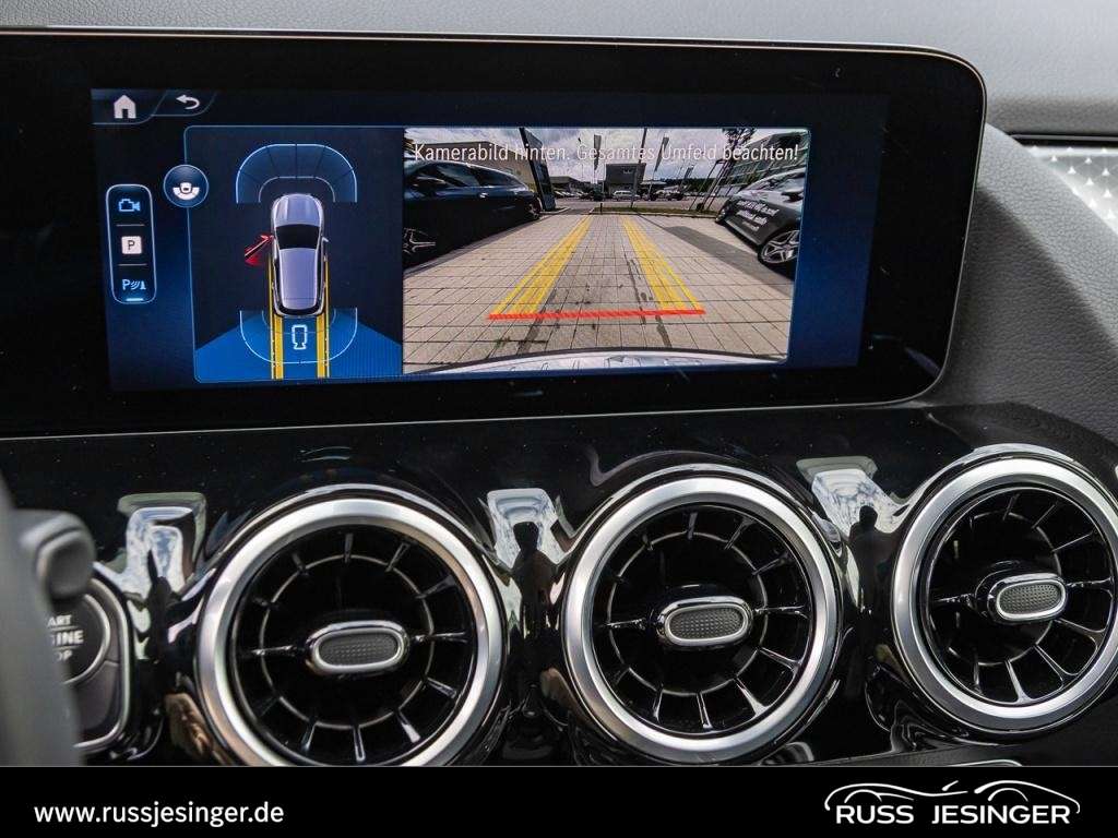 Mercedes-Benz GLA 180
