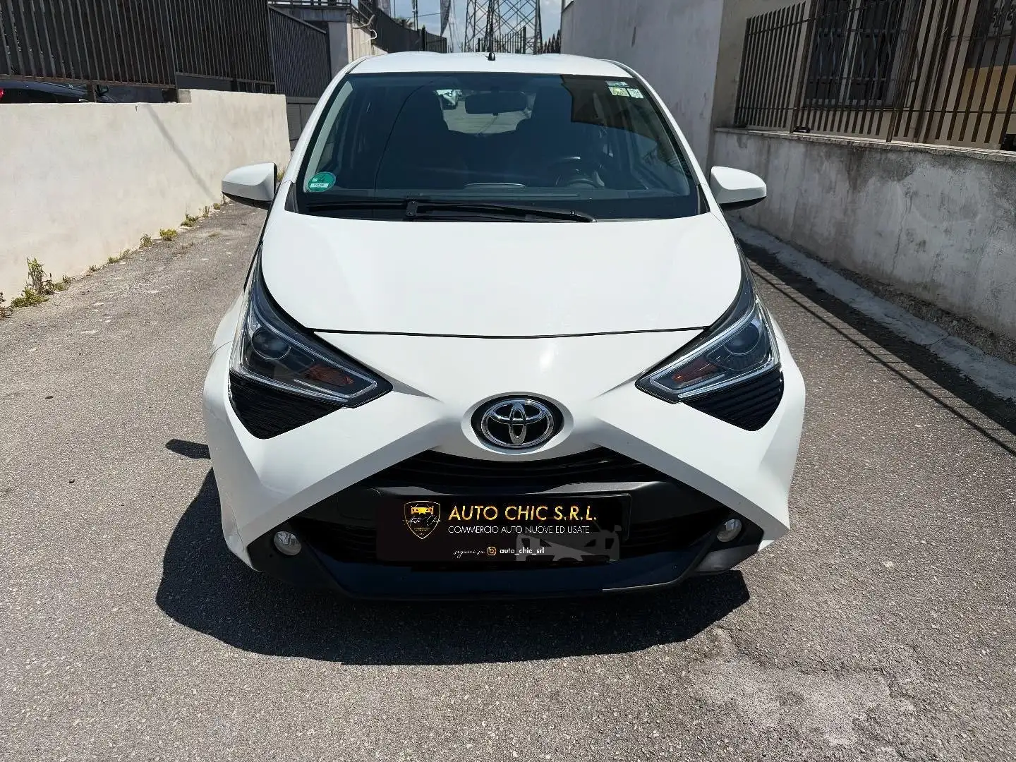 Toyota Aygo 5p 1.0 x-play 72cv - PERFETTA - 2