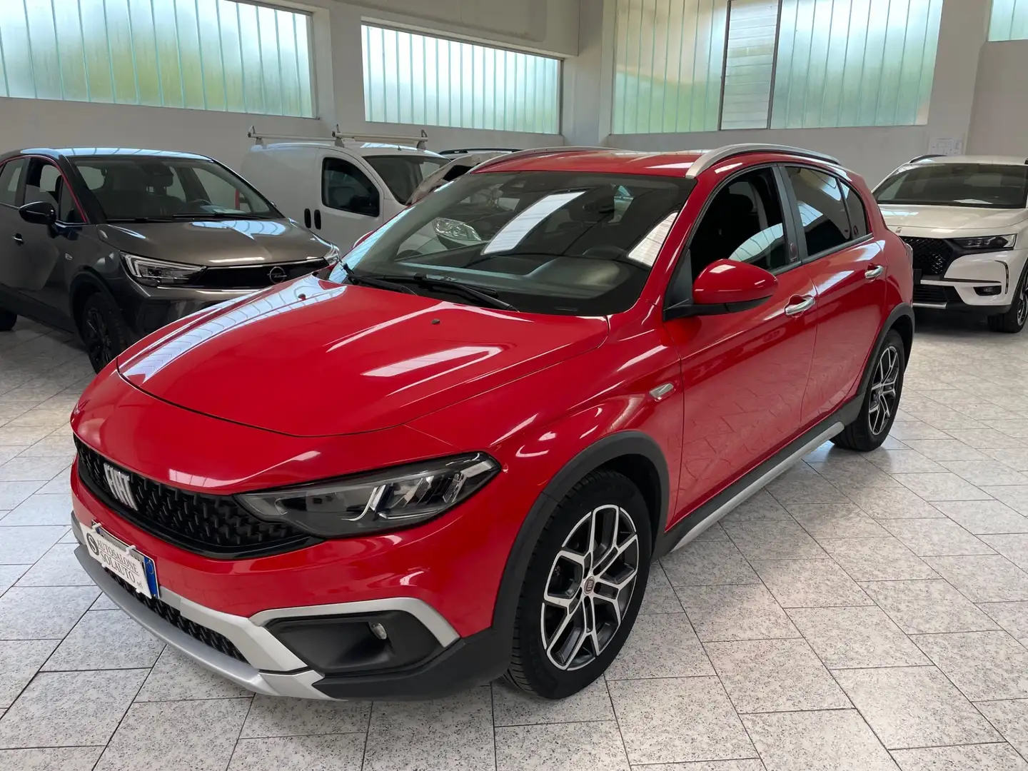 Fiat Tipo 1.6 Mjt S&S 5 porte Cross Red Rouge - 1