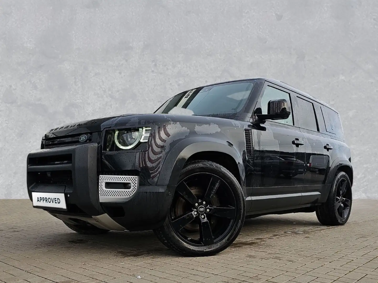 Land Rover Defender 110 D240 HSE Schwarz - 1
