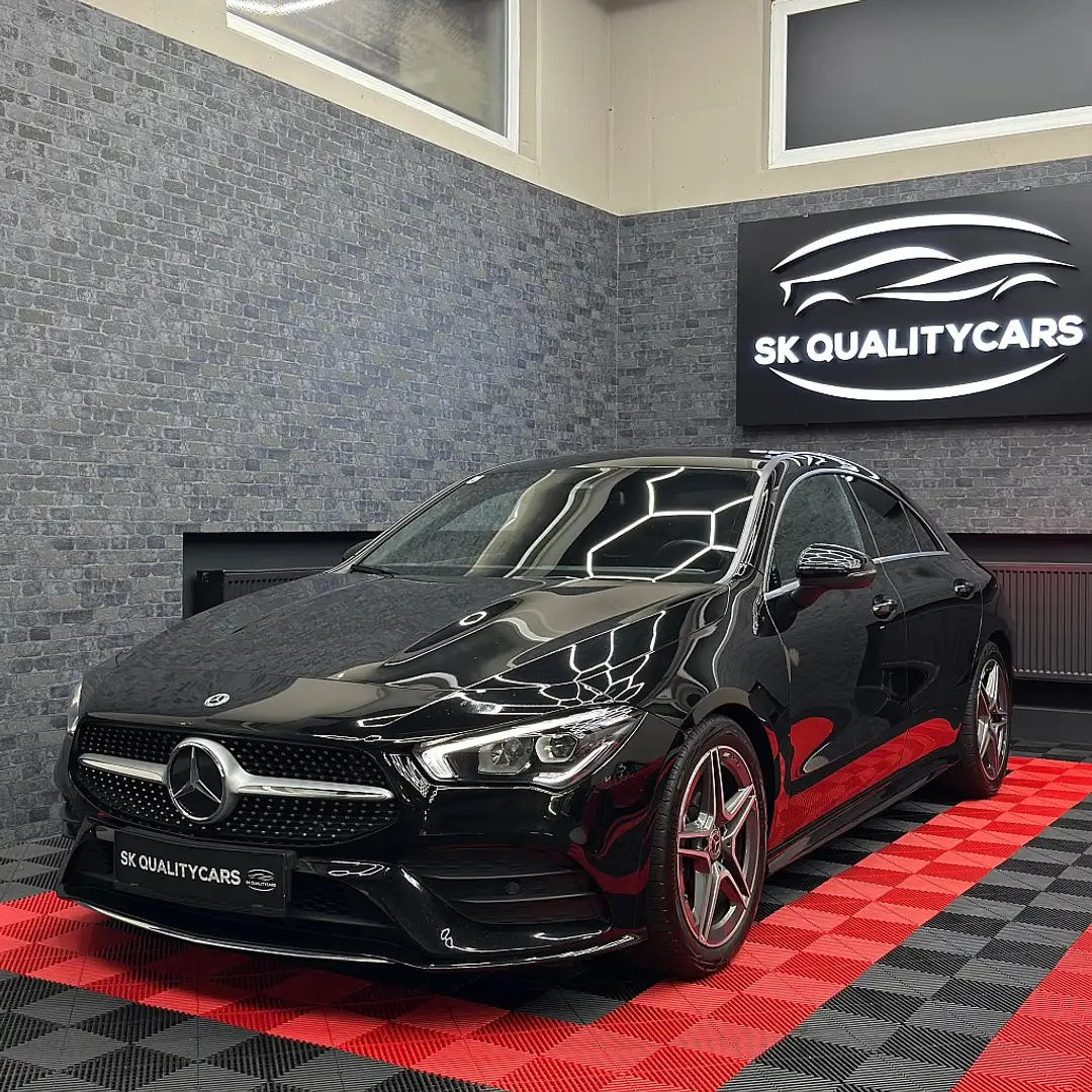 Mercedes-Benz CLA 180 d Schwarz - 1