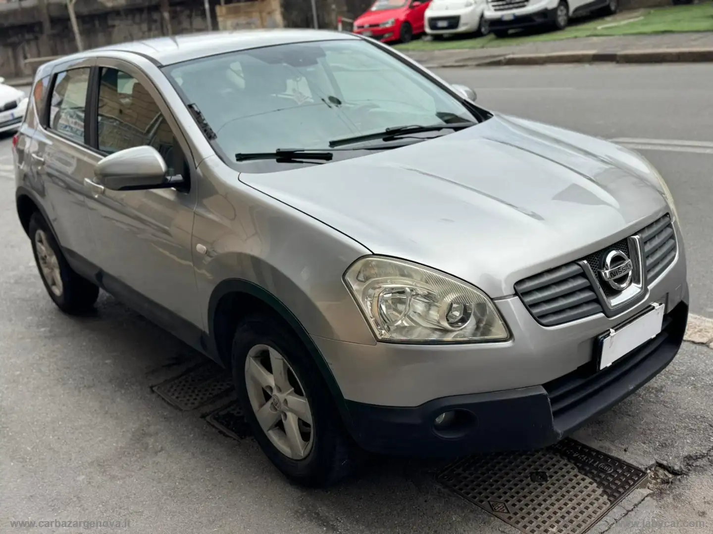Nissan Qashqai 2.0 dCi DPF 4WD Acenta Gris - 2