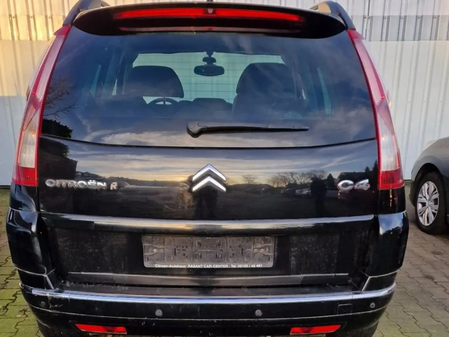 Citroen C4 Picasso 2.0 16V Aut. Exclusive crna - 2