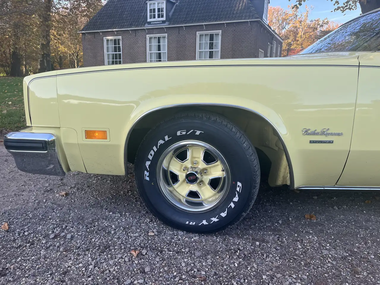 Oldsmobile Cutlass Supreme Brougham 5.7 V8, foto 5