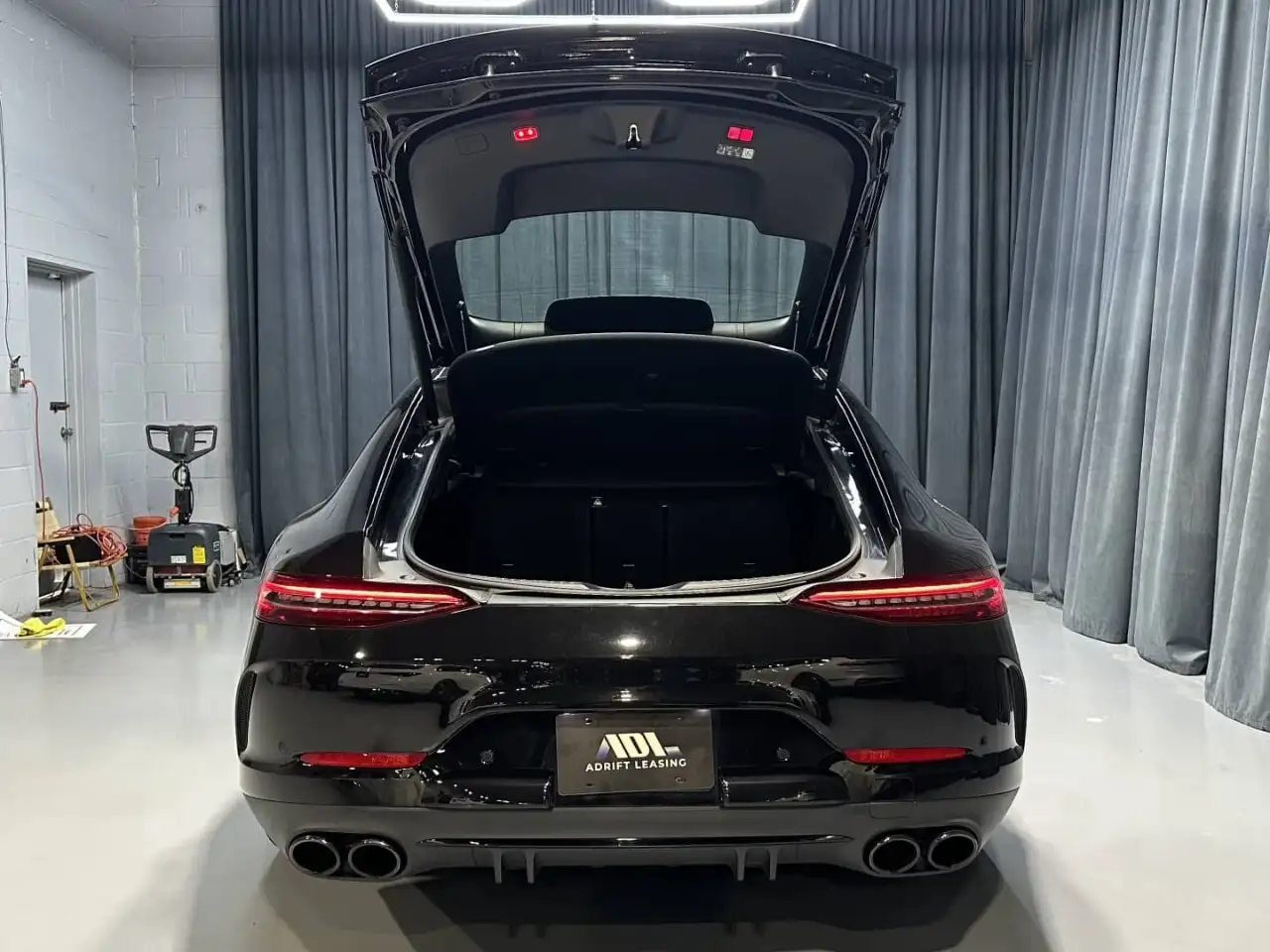 Mercedes-Benz AMG GT снимка Mercedes-Benz AMG GT