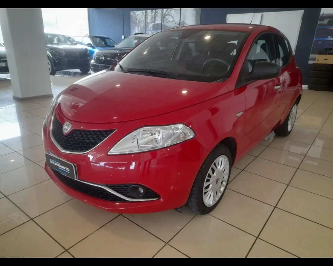 Lancia Ypsilon III 2015 -  1.2 Silver 69cv Rot - 1