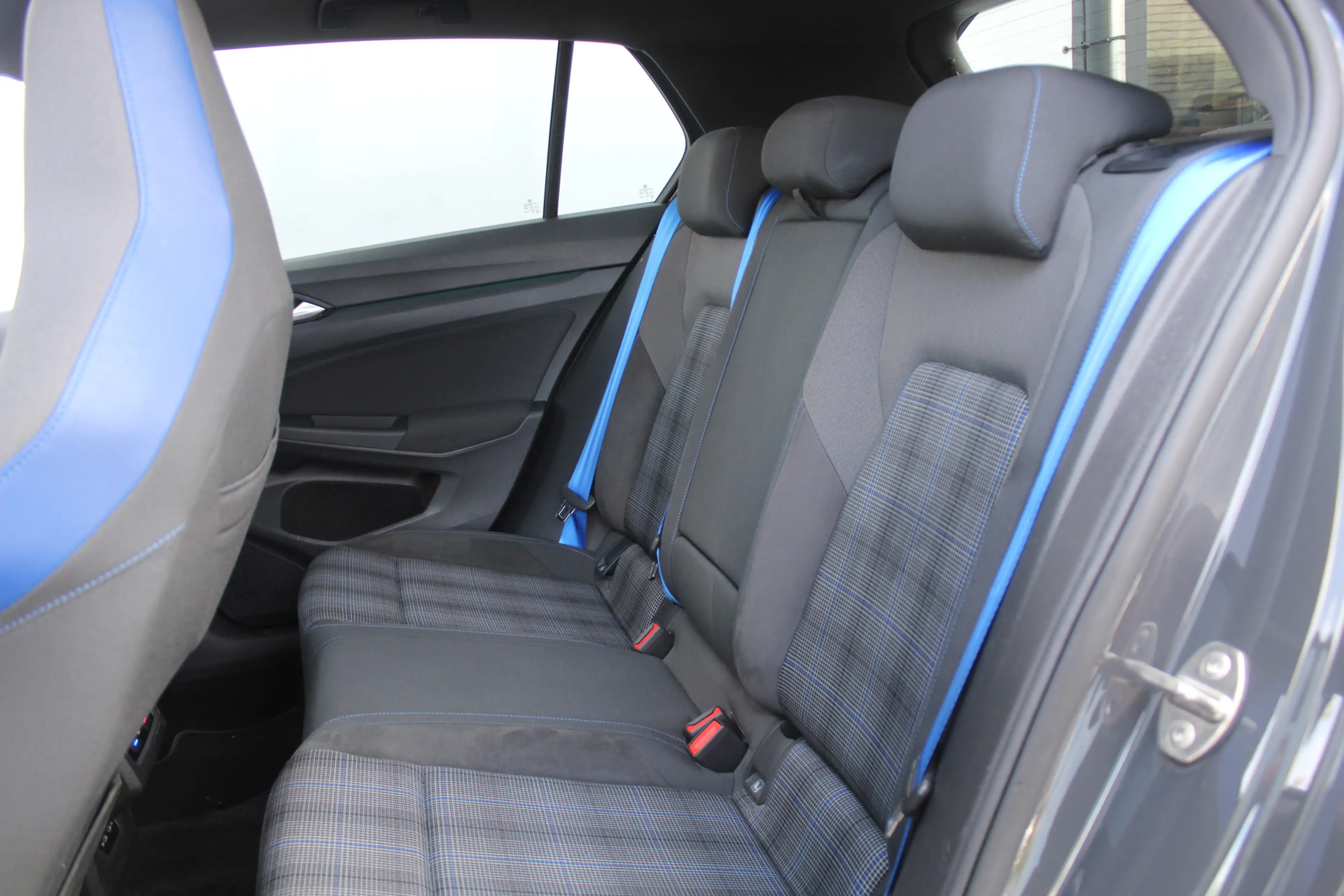 Volkswagen Golf GTE 1.4 eHybrid — photo 8