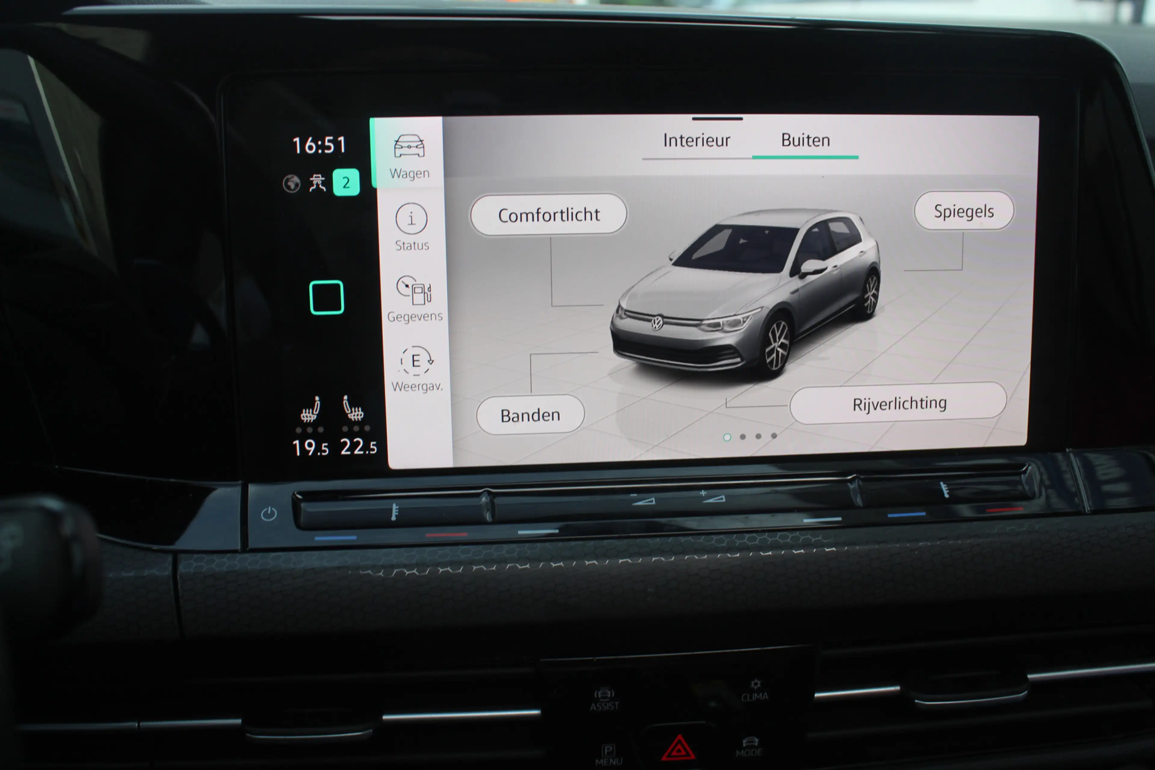Volkswagen Golf GTE 1.4 eHybrid — photo 28