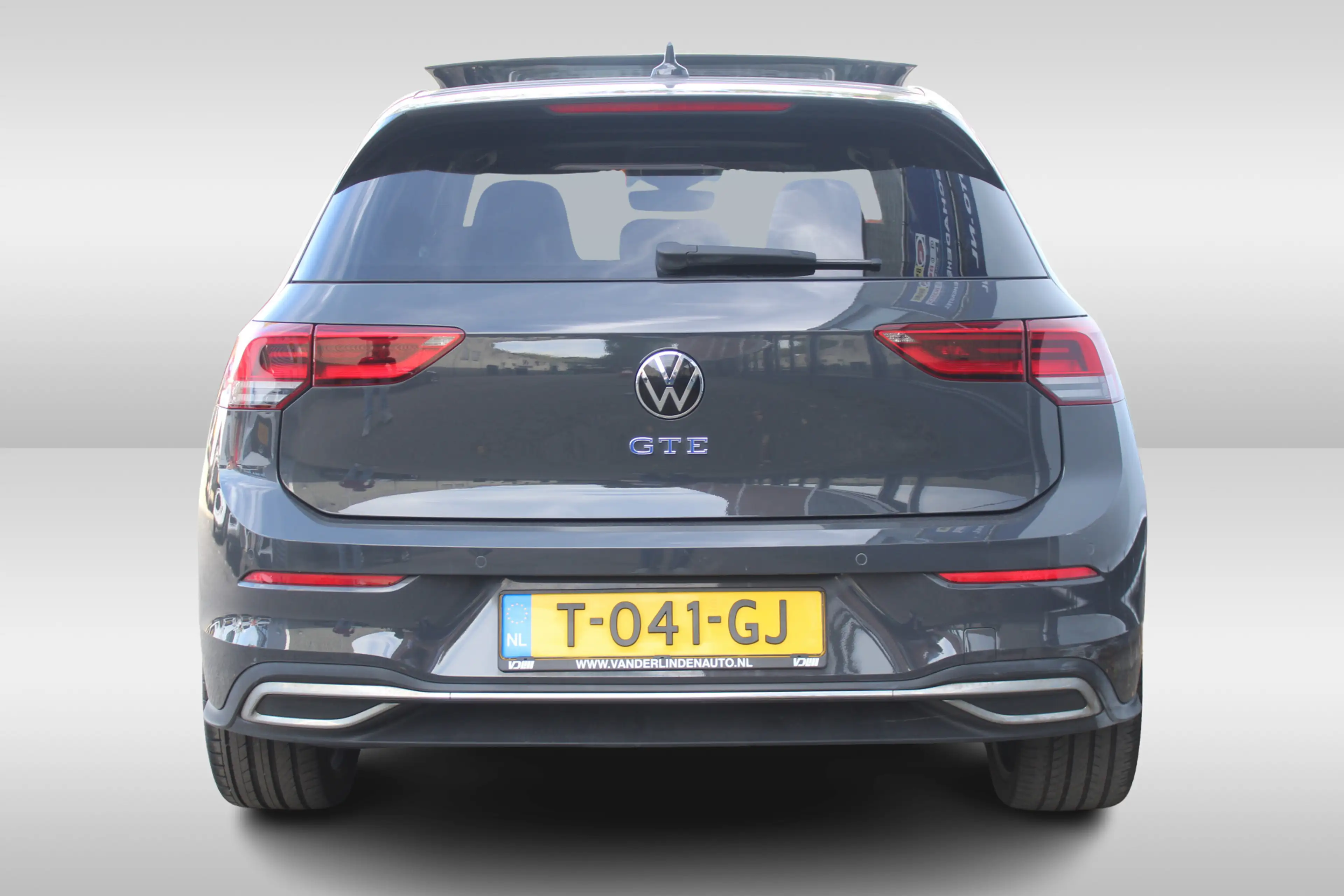 Volkswagen Golf GTE 1.4 eHybrid — photo 5