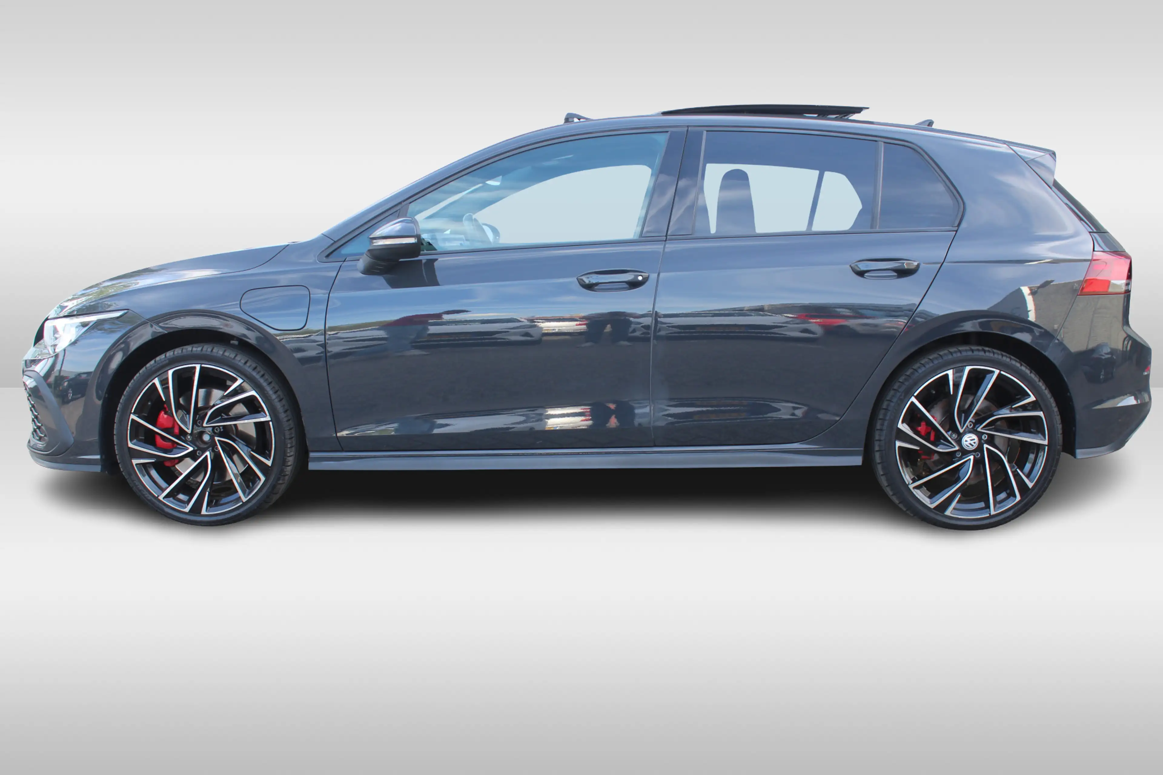 Volkswagen Golf GTE 1.4 eHybrid — photo 3