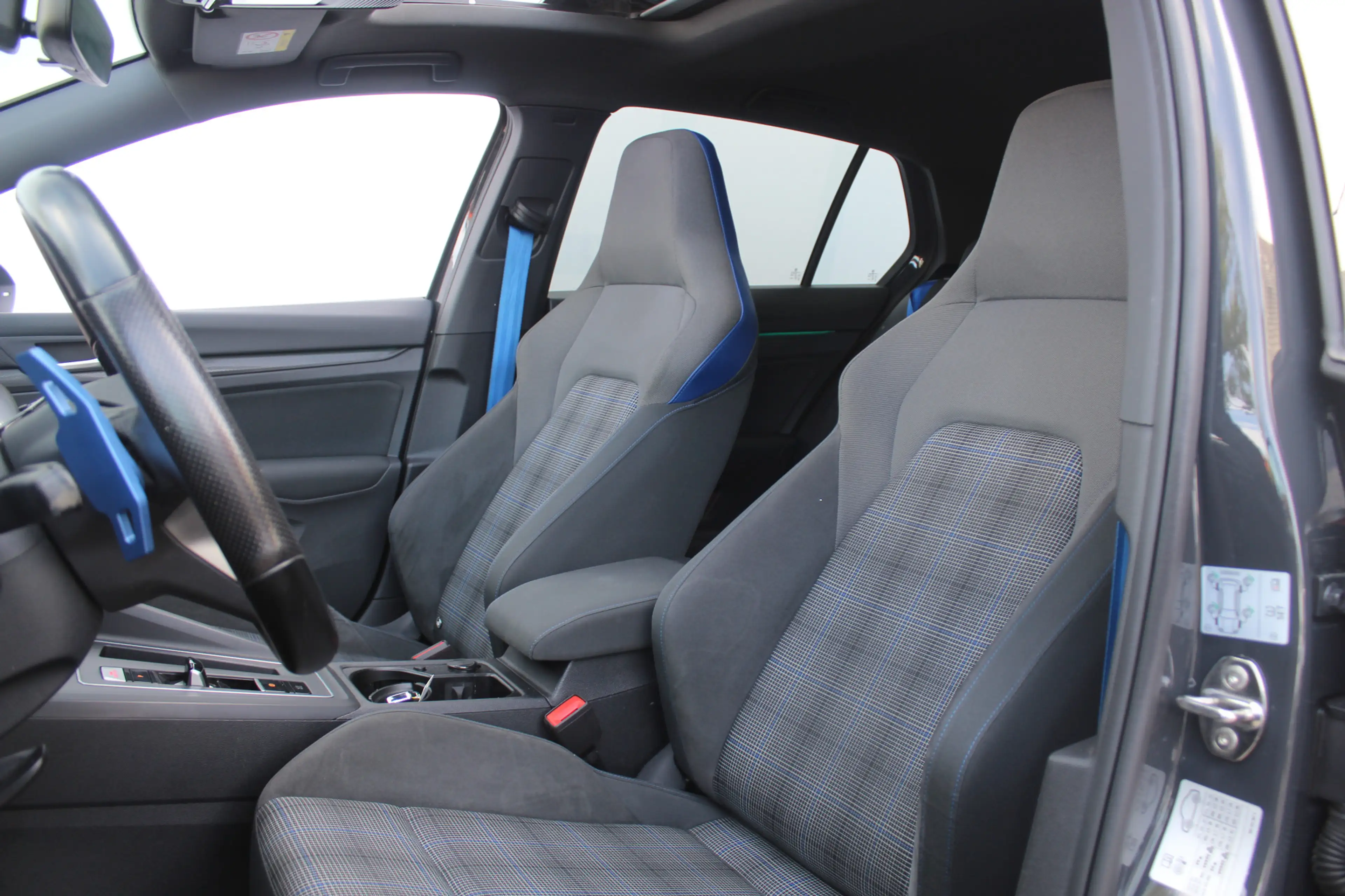 Volkswagen Golf GTE 1.4 eHybrid — photo 7