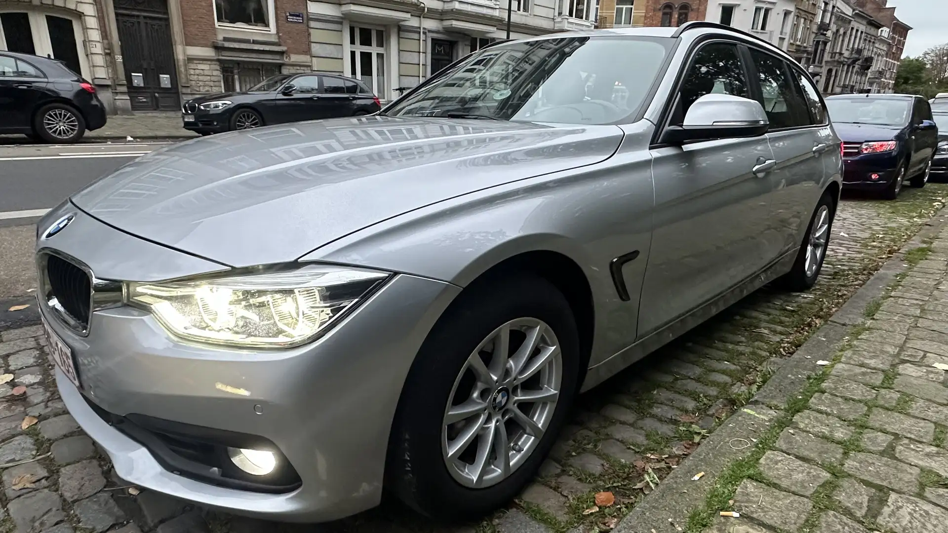 BMW 318 Touring dX - 2