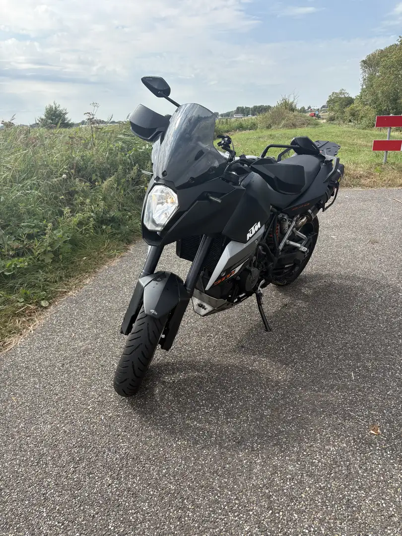 KTM 990 Supermoto KTM 990 SMT - 1