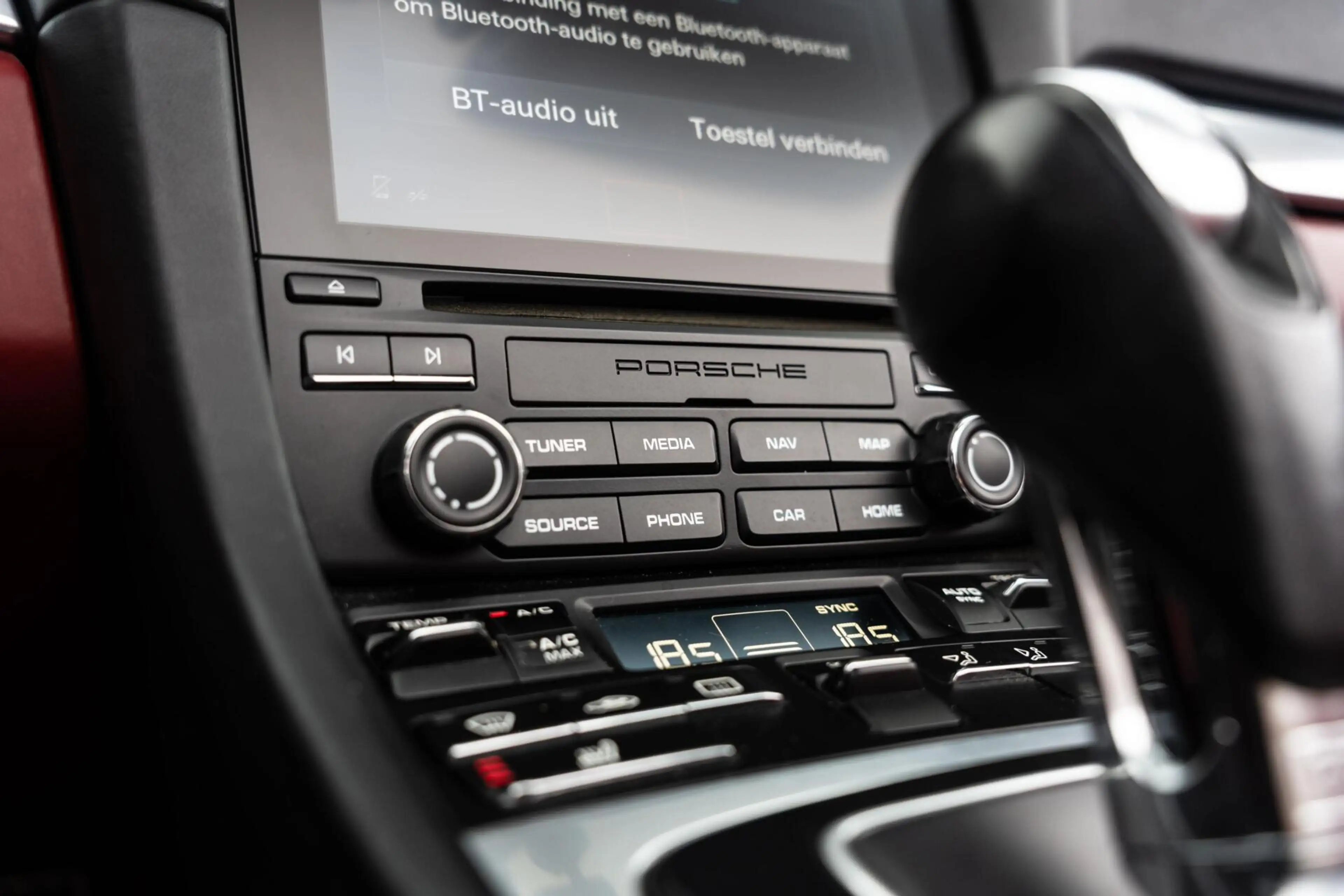 Porsche 991 Cabrio 3.8 Turbo — photo 42