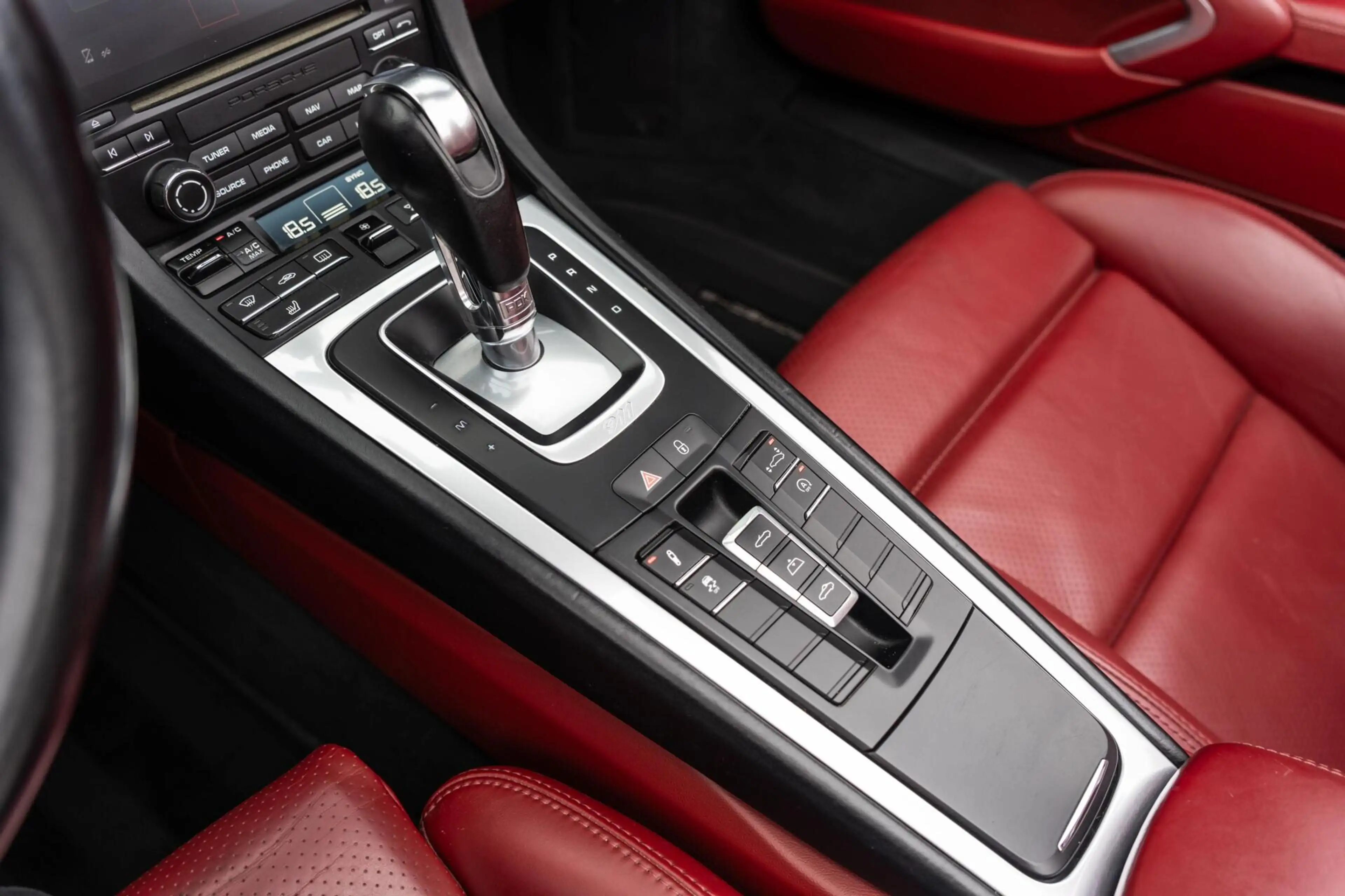Porsche 991 Cabrio 3.8 Turbo — photo 36