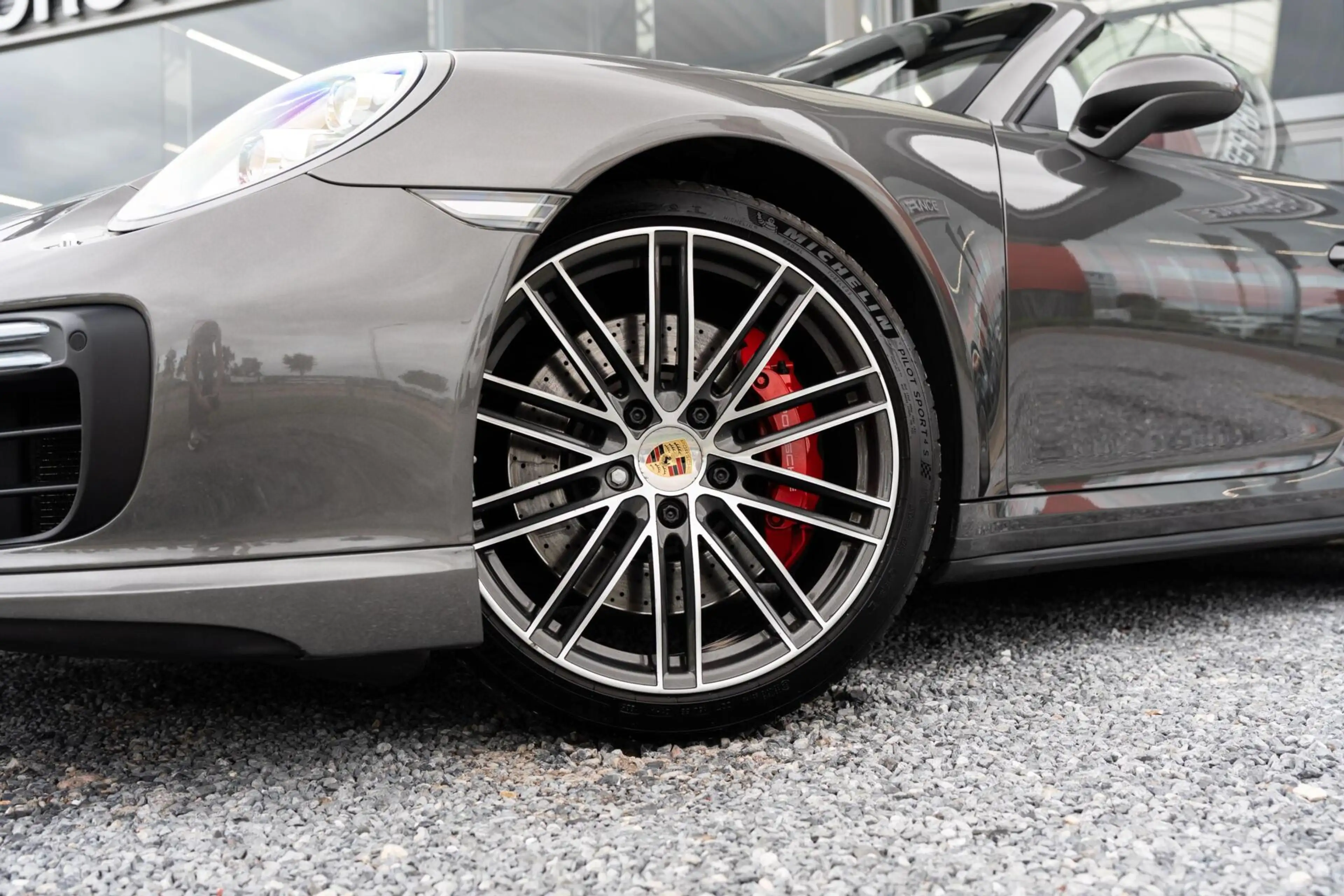 Porsche 991 Cabrio 3.8 Turbo — photo 11