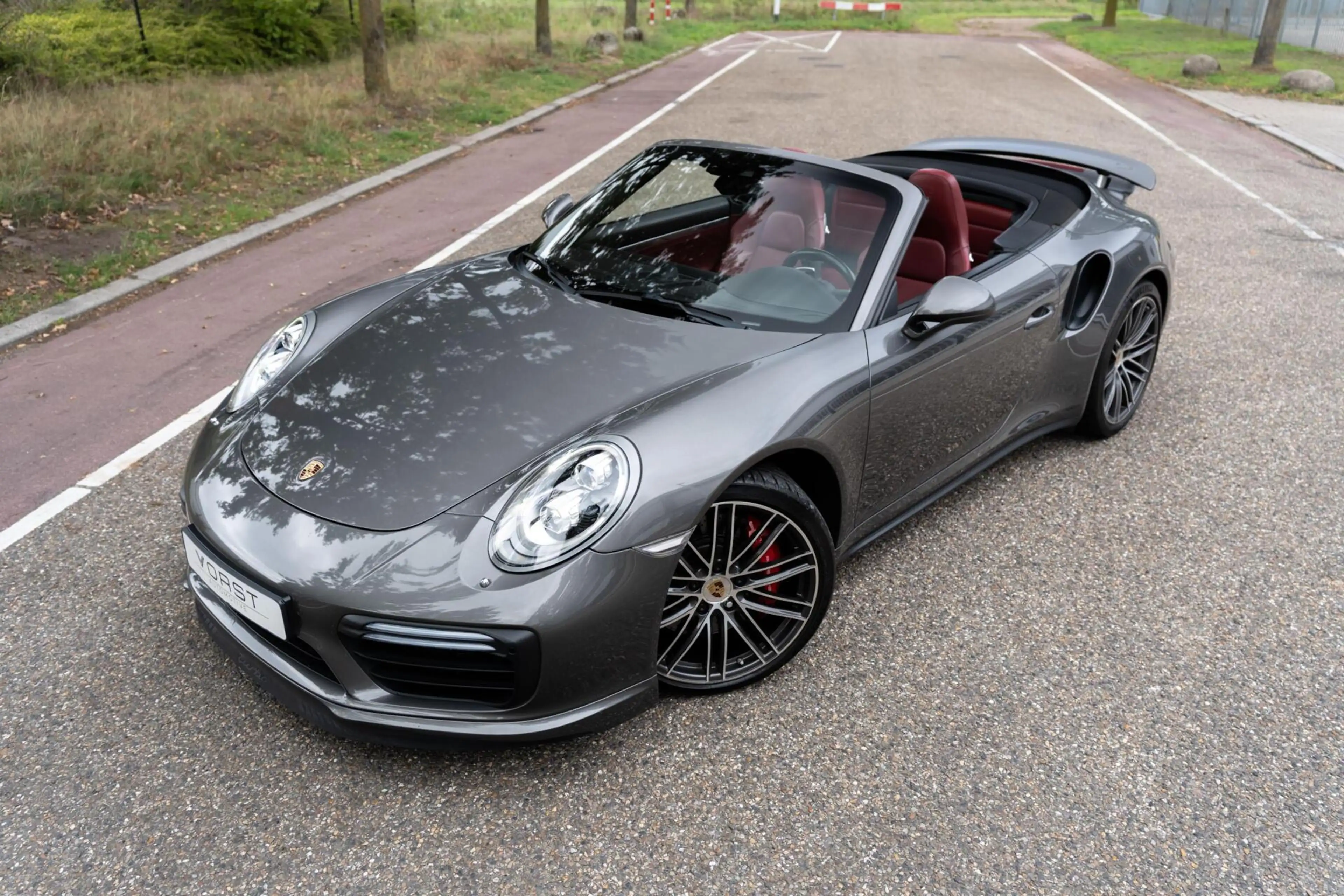 Porsche 991 Cabrio 3.8 Turbo — photo 15