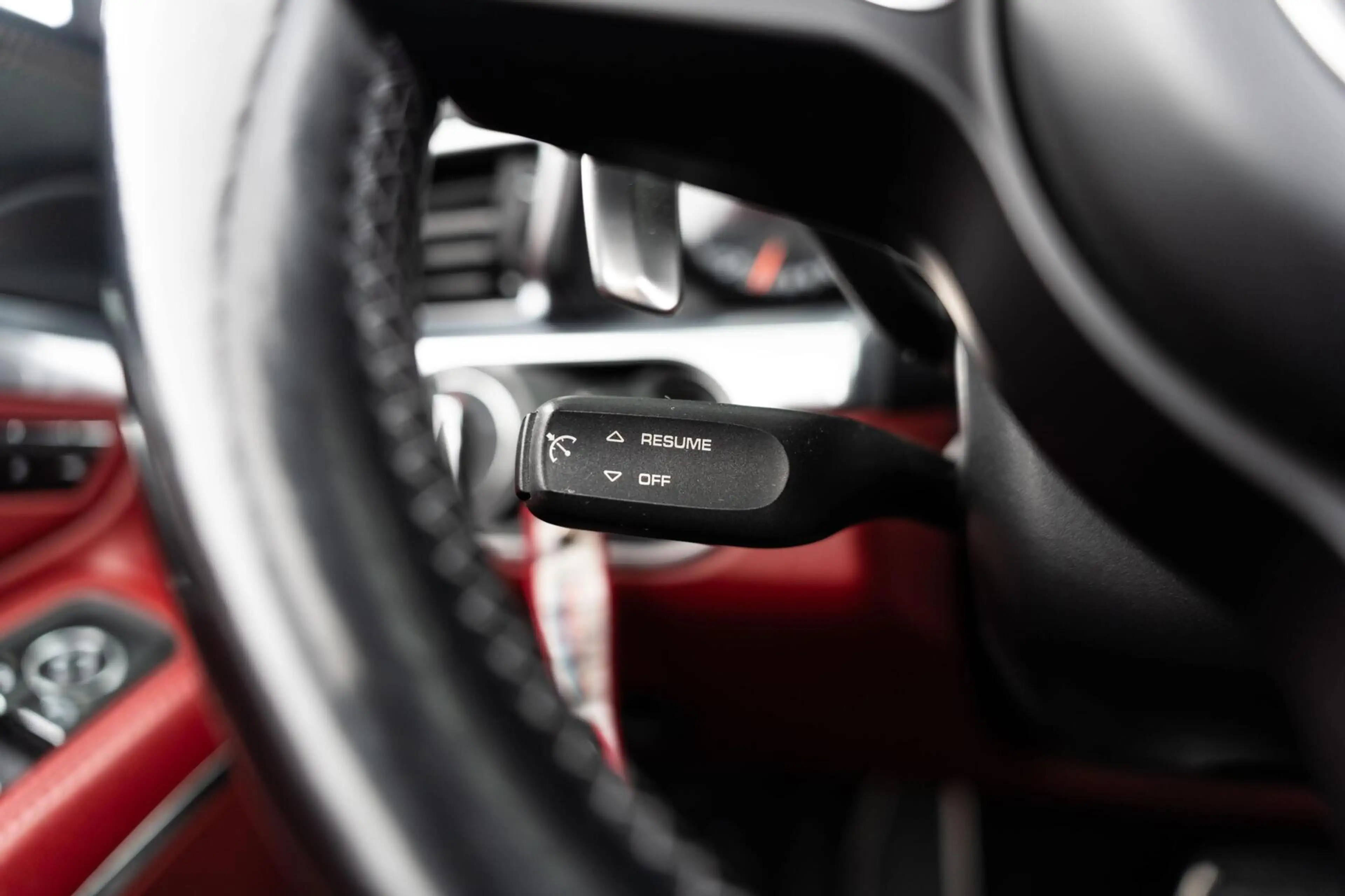 Porsche 991 Cabrio 3.8 Turbo — photo 24