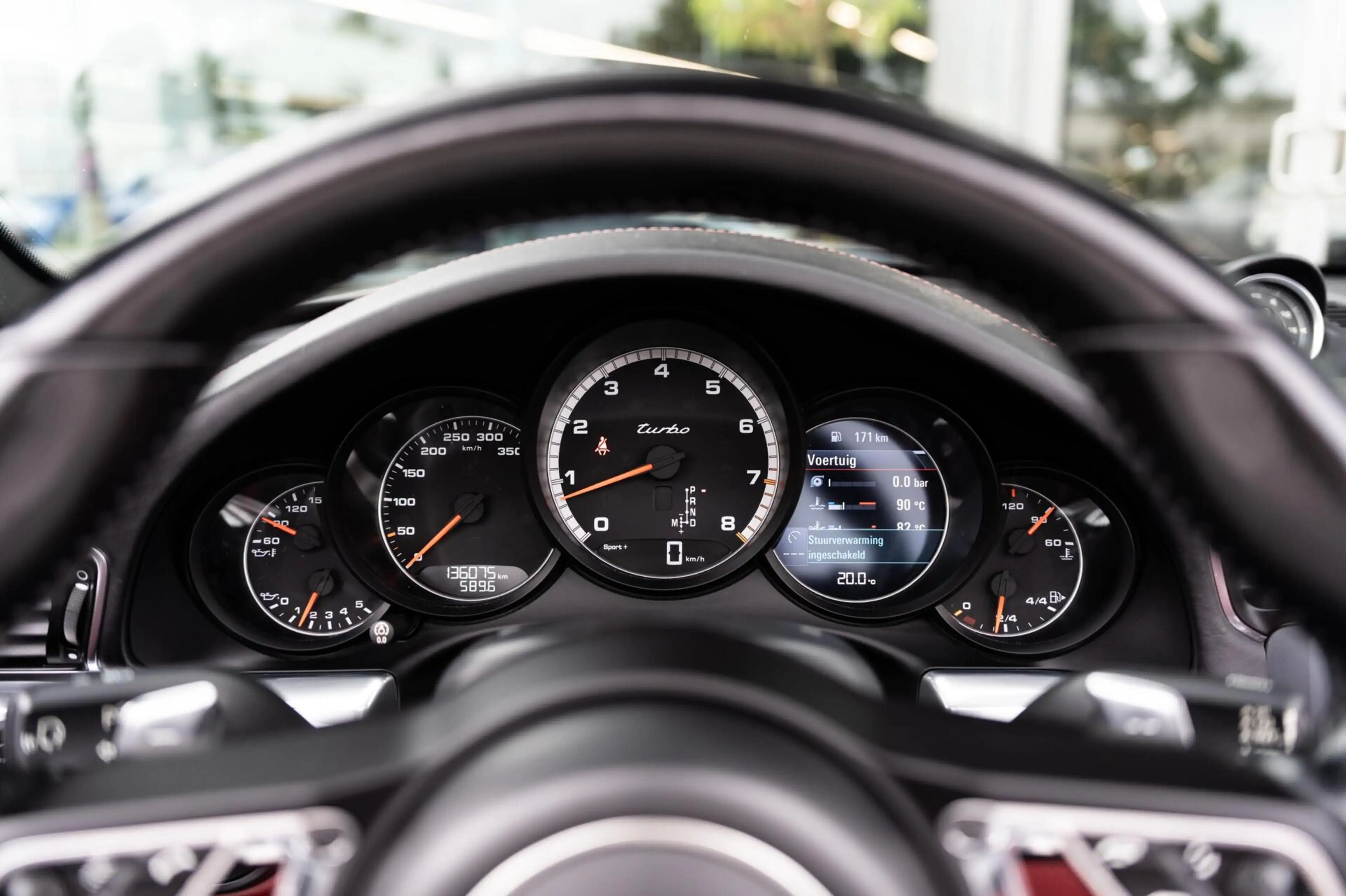 Porsche 991 Cabrio 3.8 Turbo — photo 25