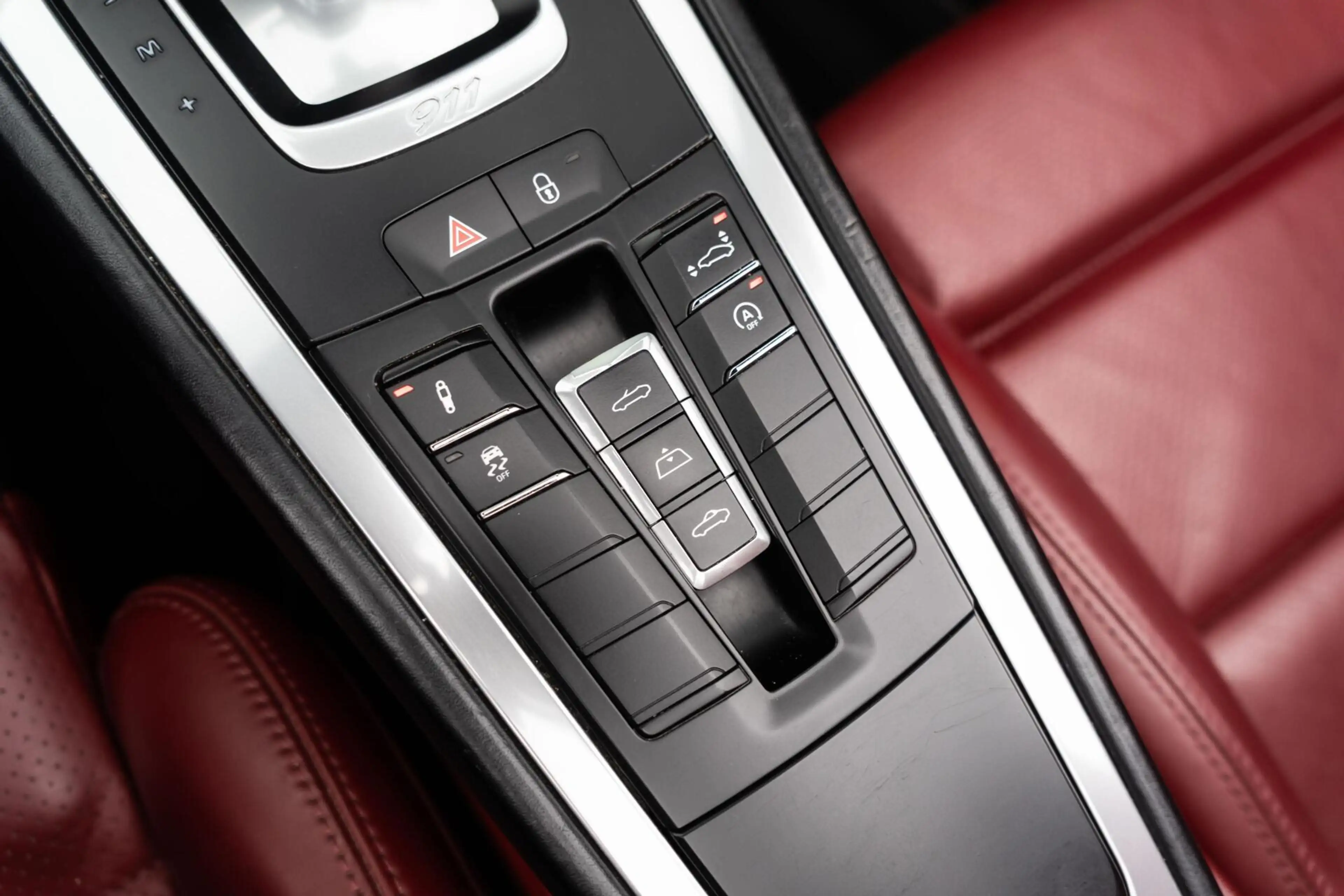 Porsche 991 Cabrio 3.8 Turbo — photo 38