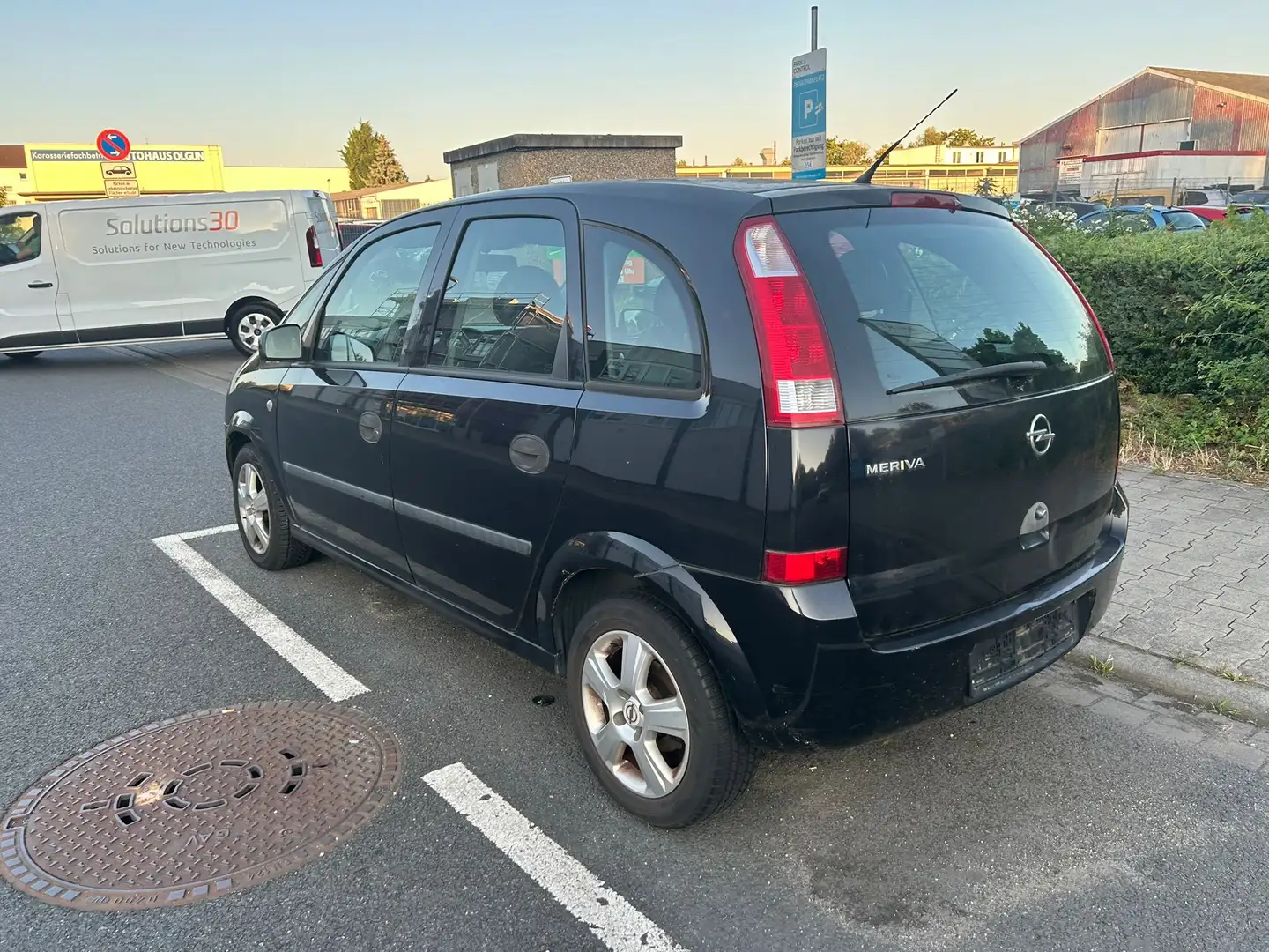 Opel Meriva 1.4 Edition/Klima/Motorschaden/ Schwarz - 2
