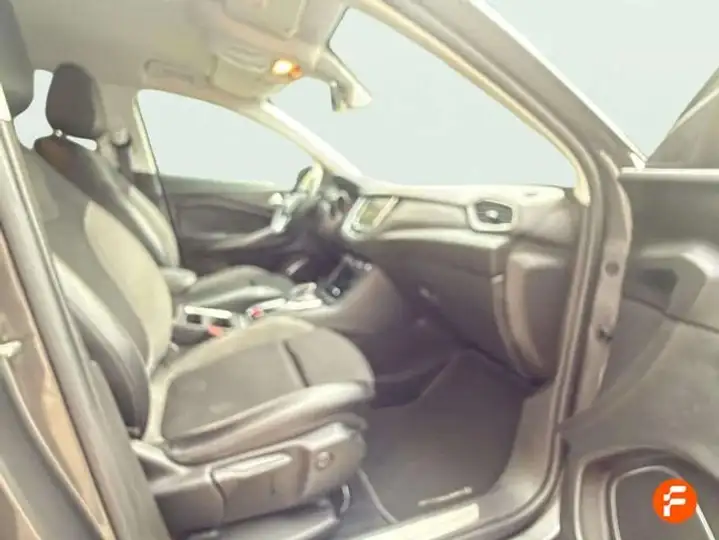 Opel Grandland X 2021, foto 10