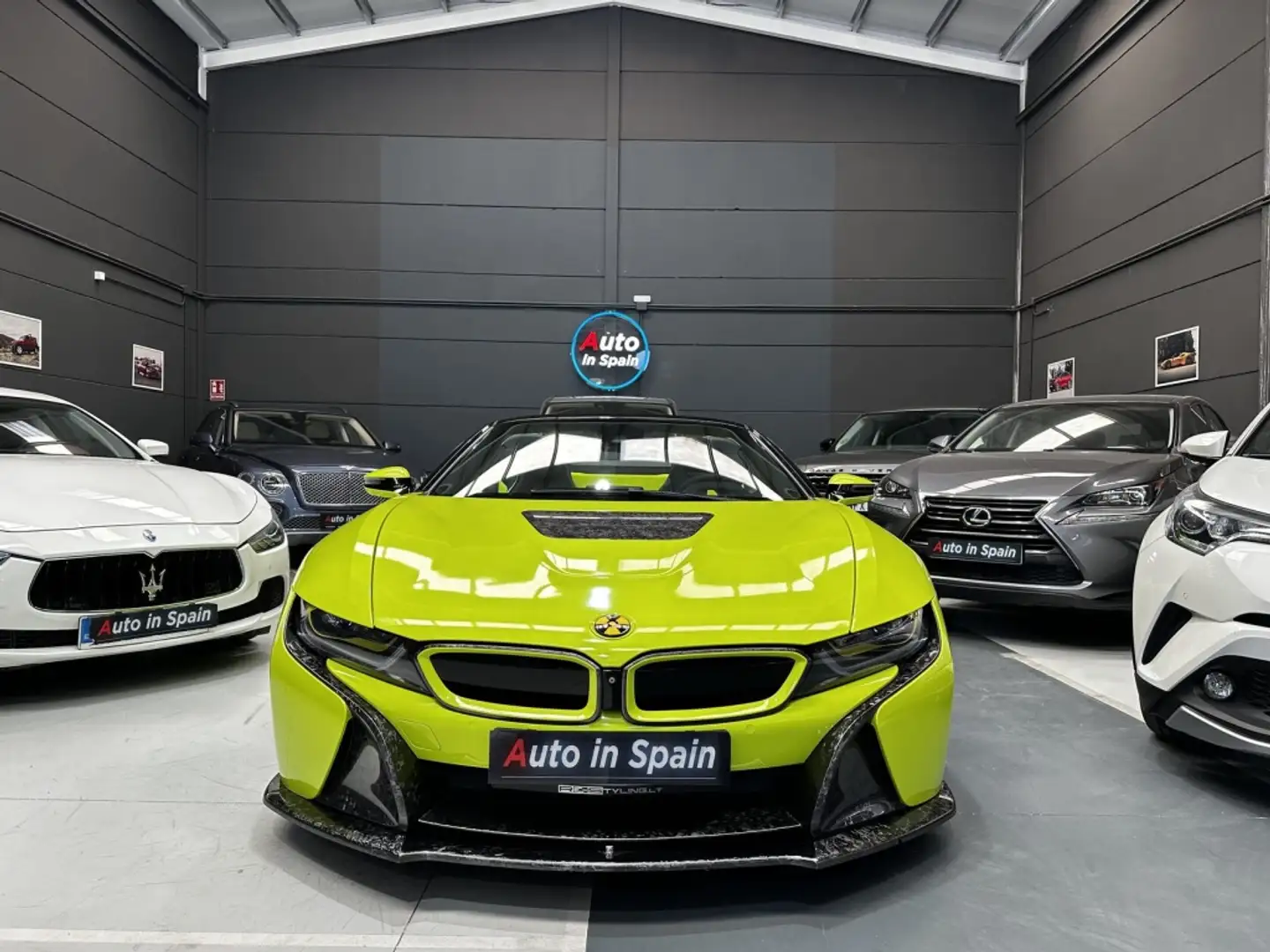 BMW i8 Roadster Verde - 2