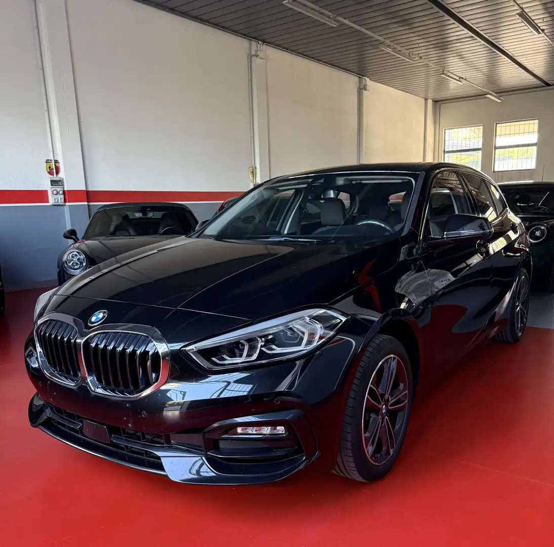 BMW 120 120d Sport auto - Msport volante Nero - 1