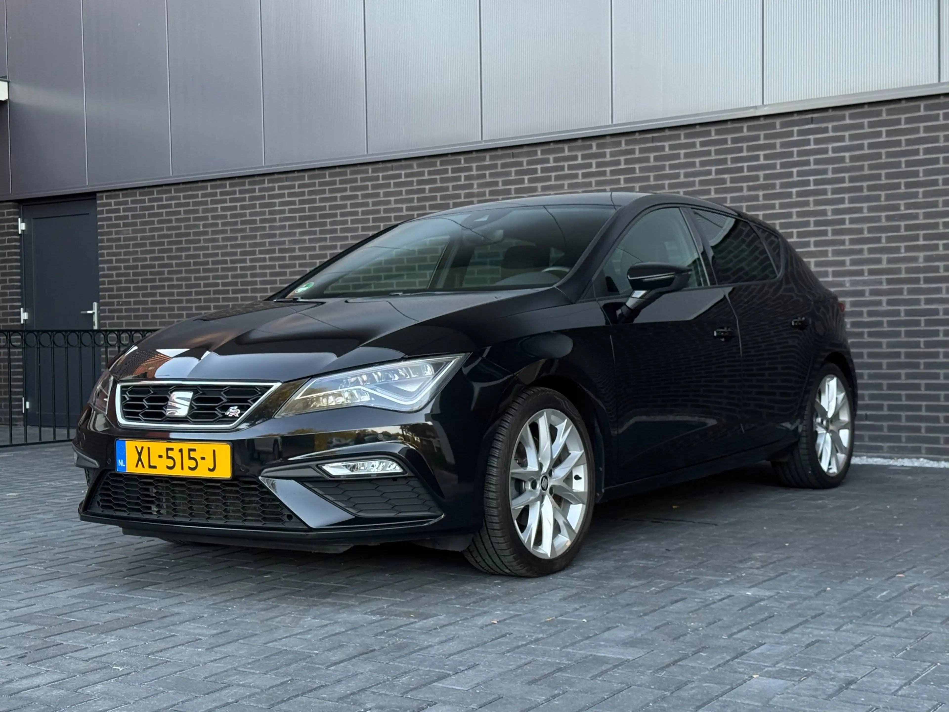 SEAT Leon 1.5 TSI FR Business Intense DSG | Full LED | Trekh — photo 10