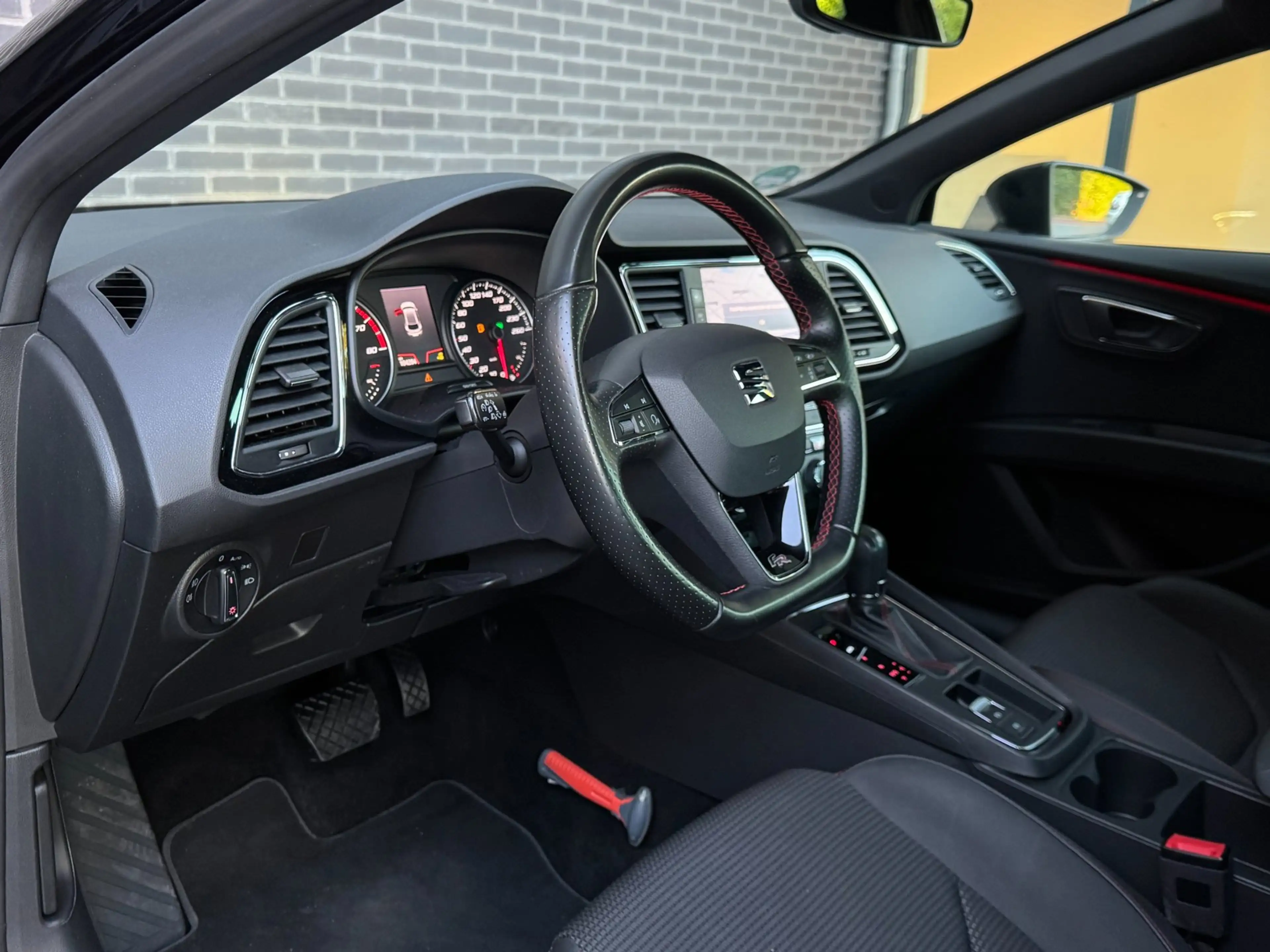 SEAT Leon 1.5 TSI FR Business Intense DSG | Full LED | Trekh — photo 3