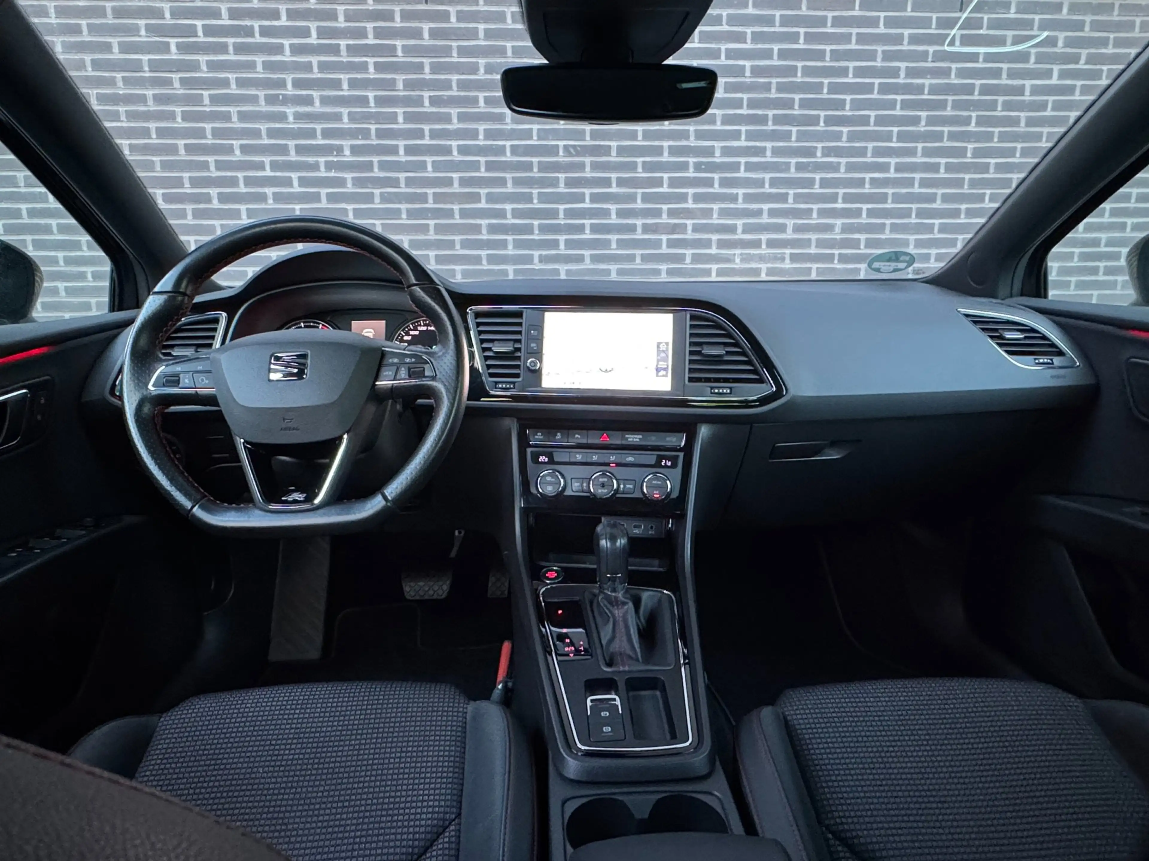 SEAT Leon 1.5 TSI FR Business Intense DSG | Full LED | Trekh — photo 5