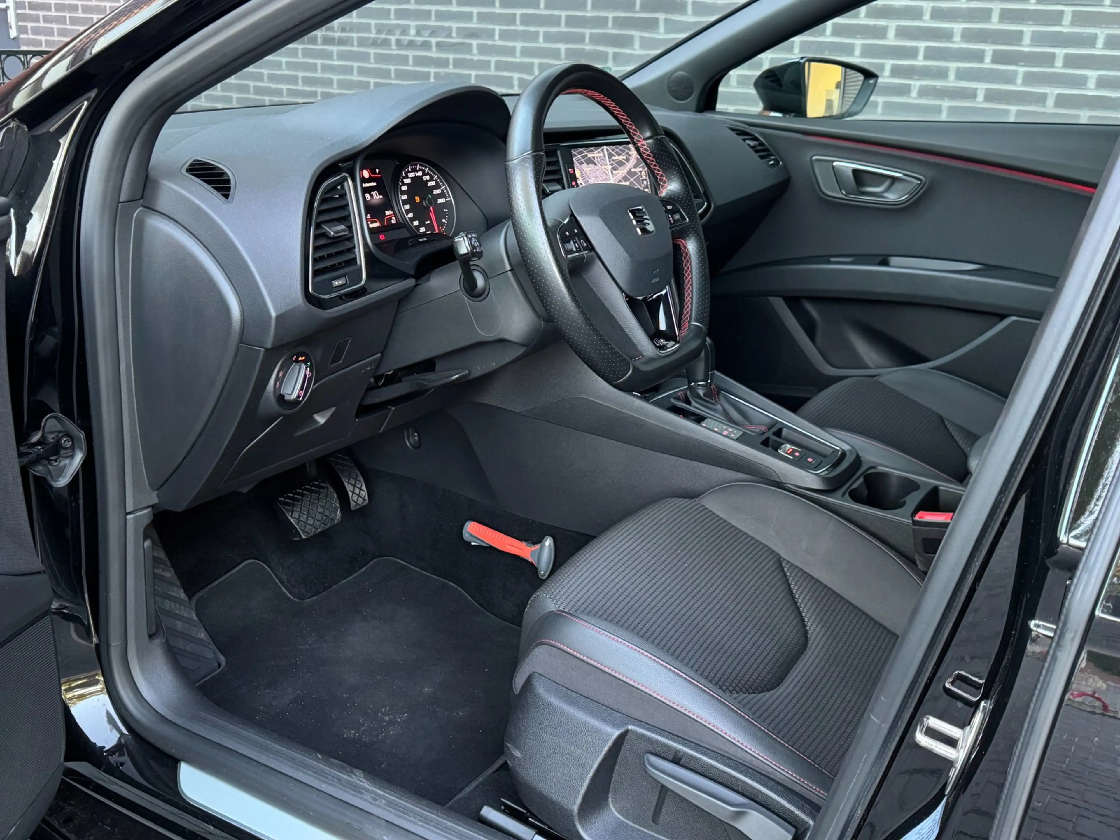 SEAT Leon 1.5 TSI FR Business Intense DSG | Full LED | Trekh — photo 15